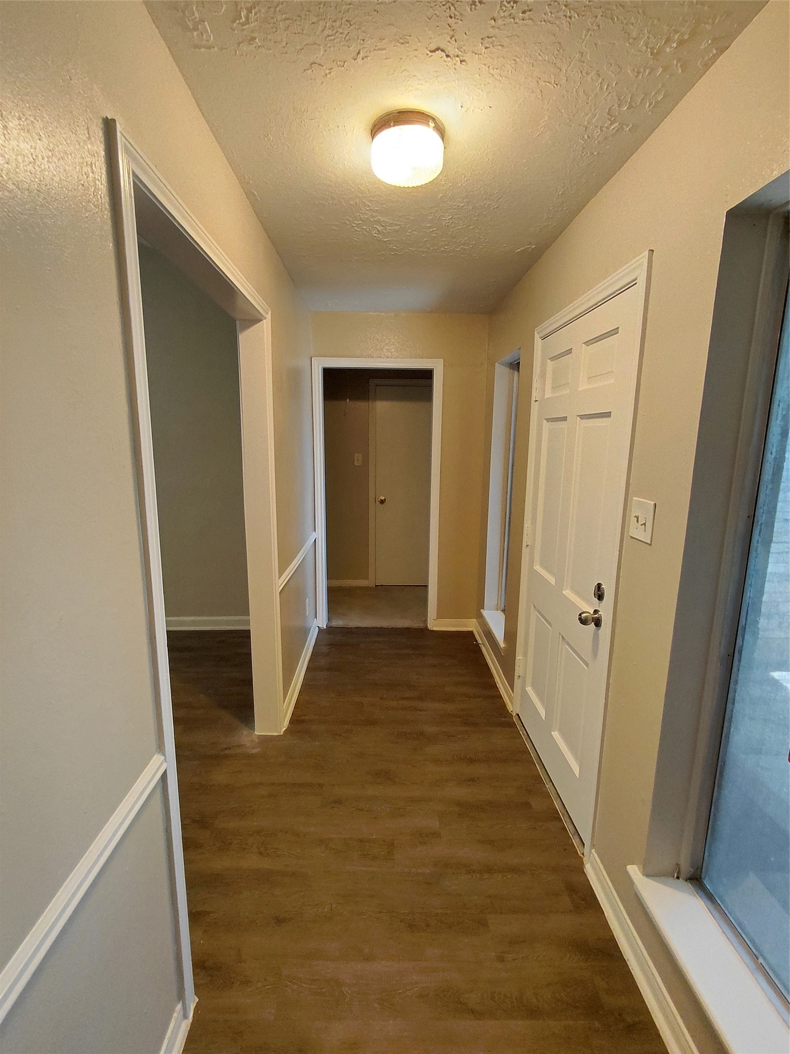 23111 Lone Wolf Trail Property Photo 3