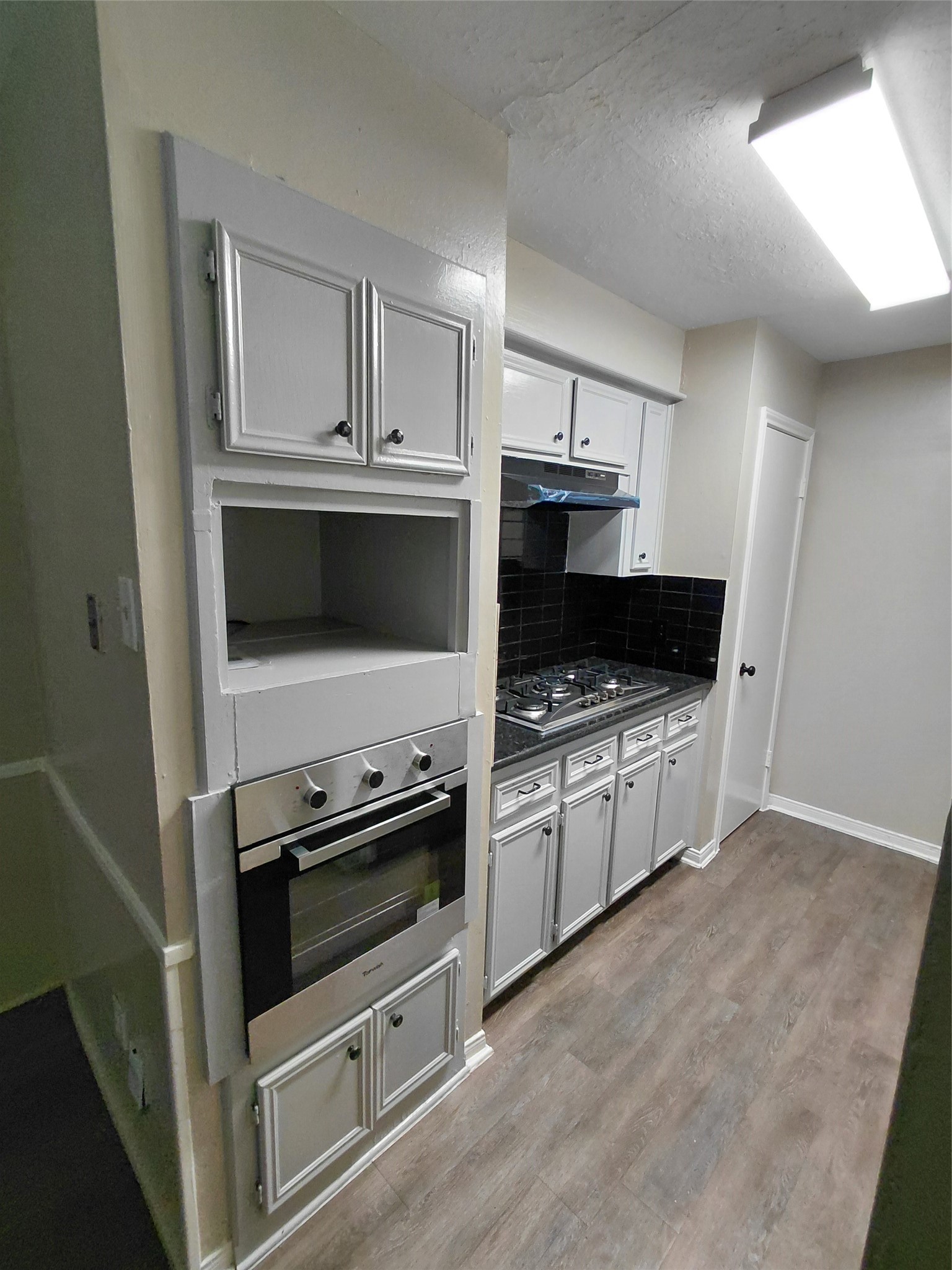 23111 Lone Wolf Trail Property Photo 9