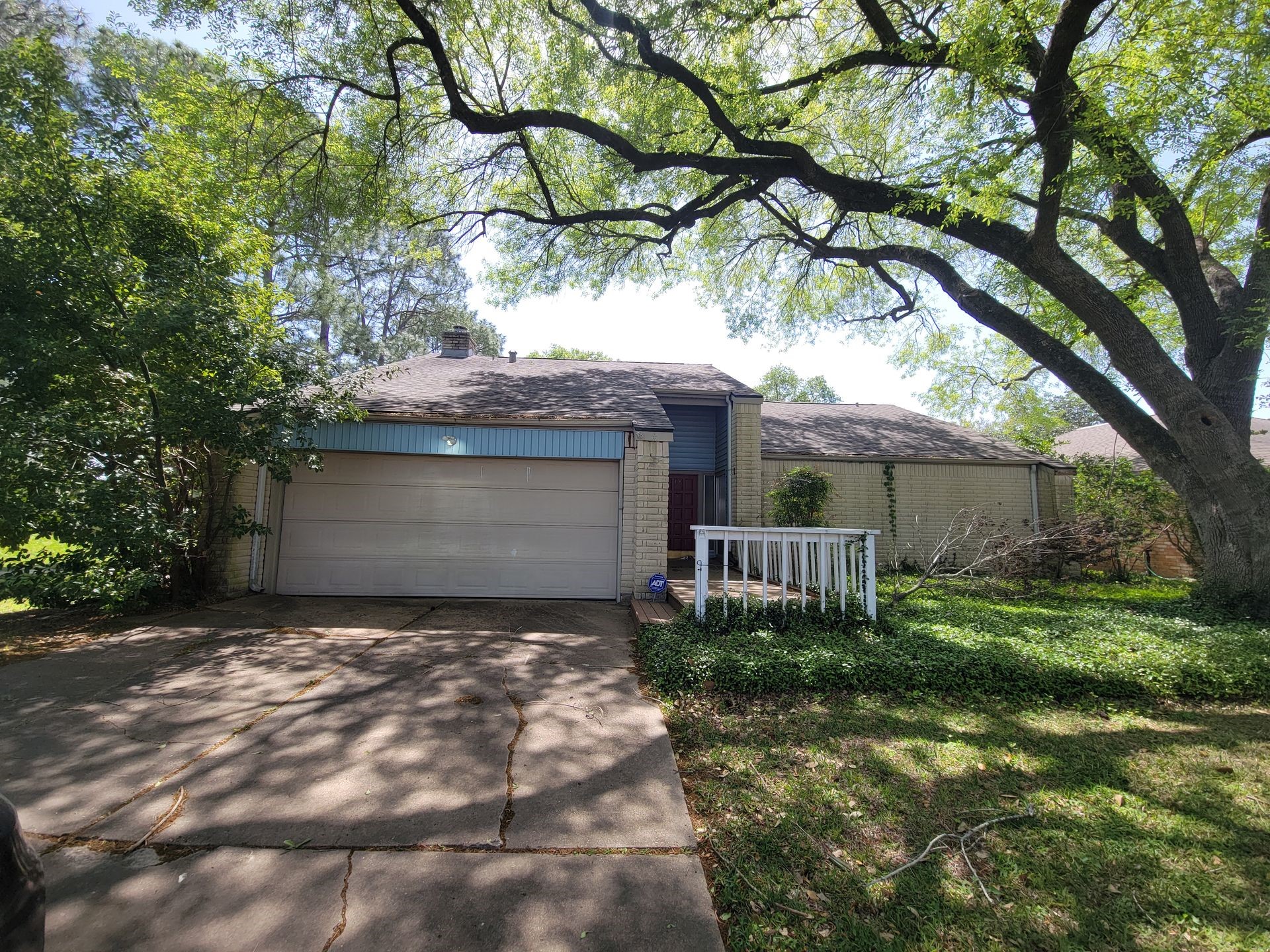 16026 Brookford Drive Property Photo