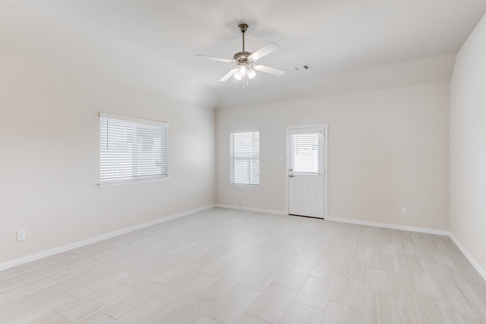 2414 Brich Manor Drive Property Photo 15