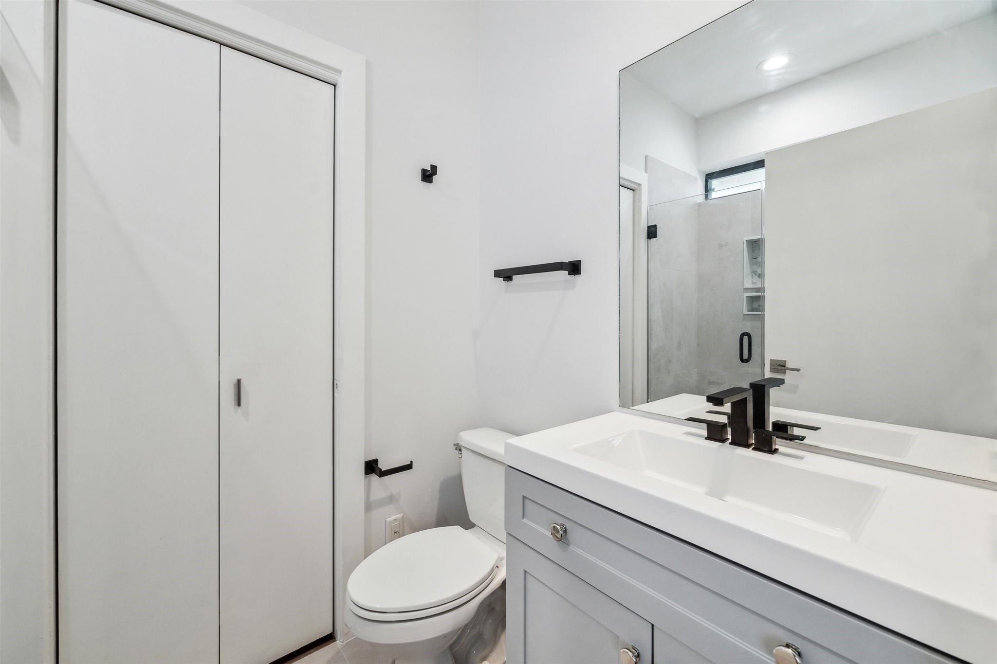 4427 Eigel Street Property Photo 17