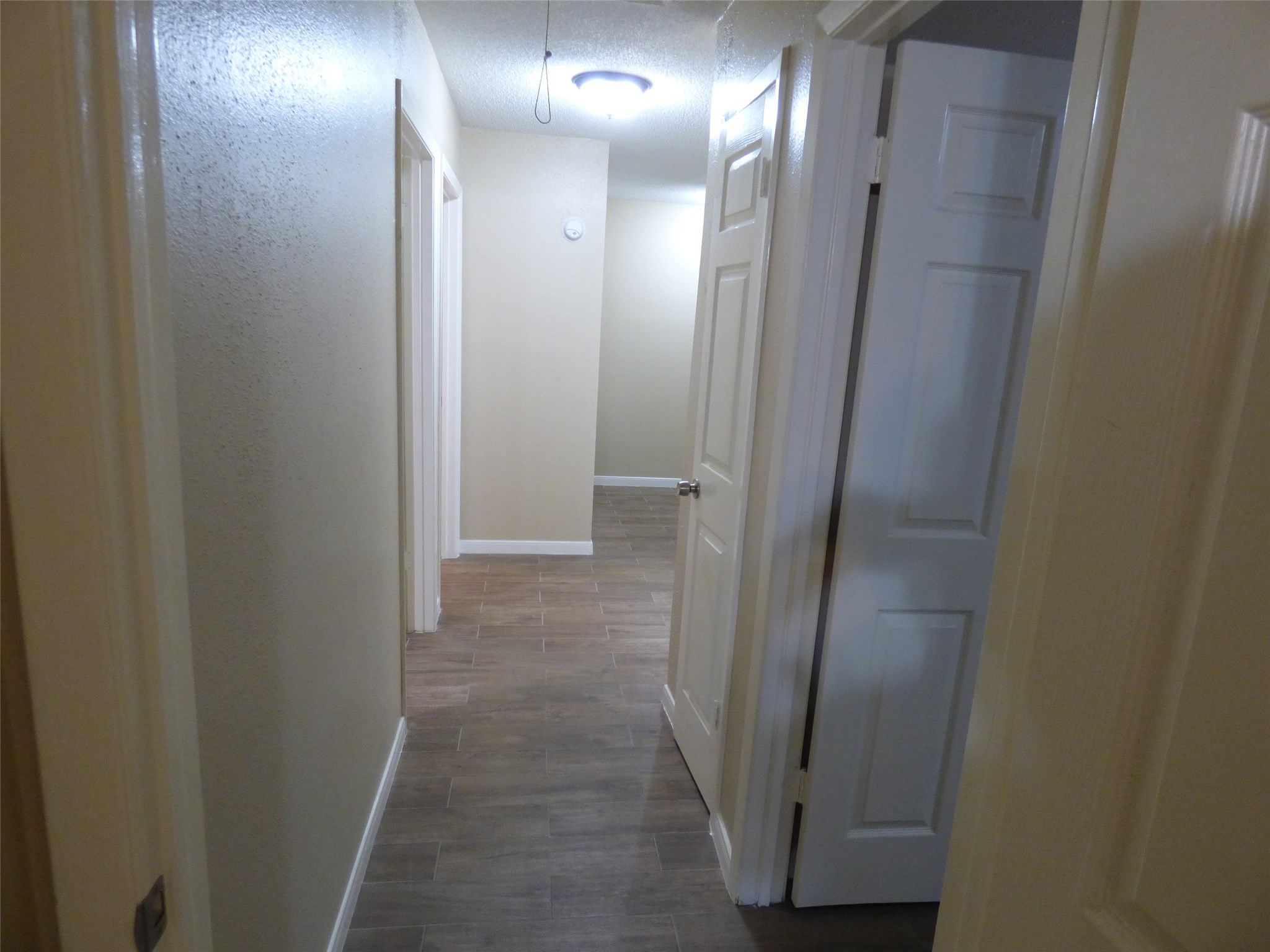 1242 Park Lane Property Photo 6