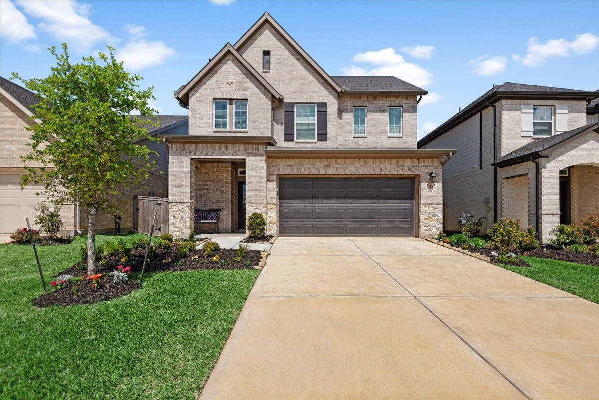 27134 Cutleaf Daisy Court Property Photo 1