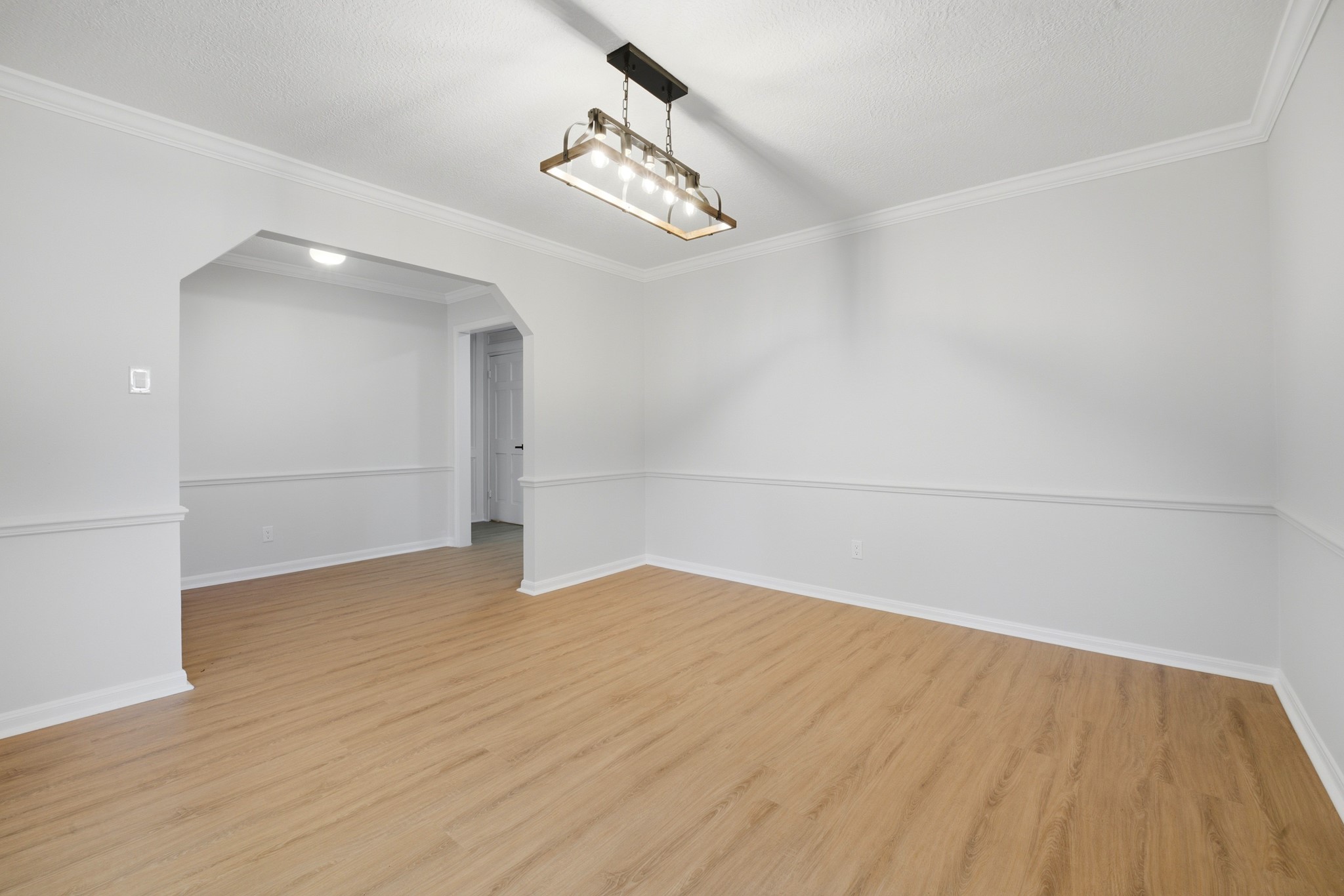 16155 Hexham Drive Property Photo 4
