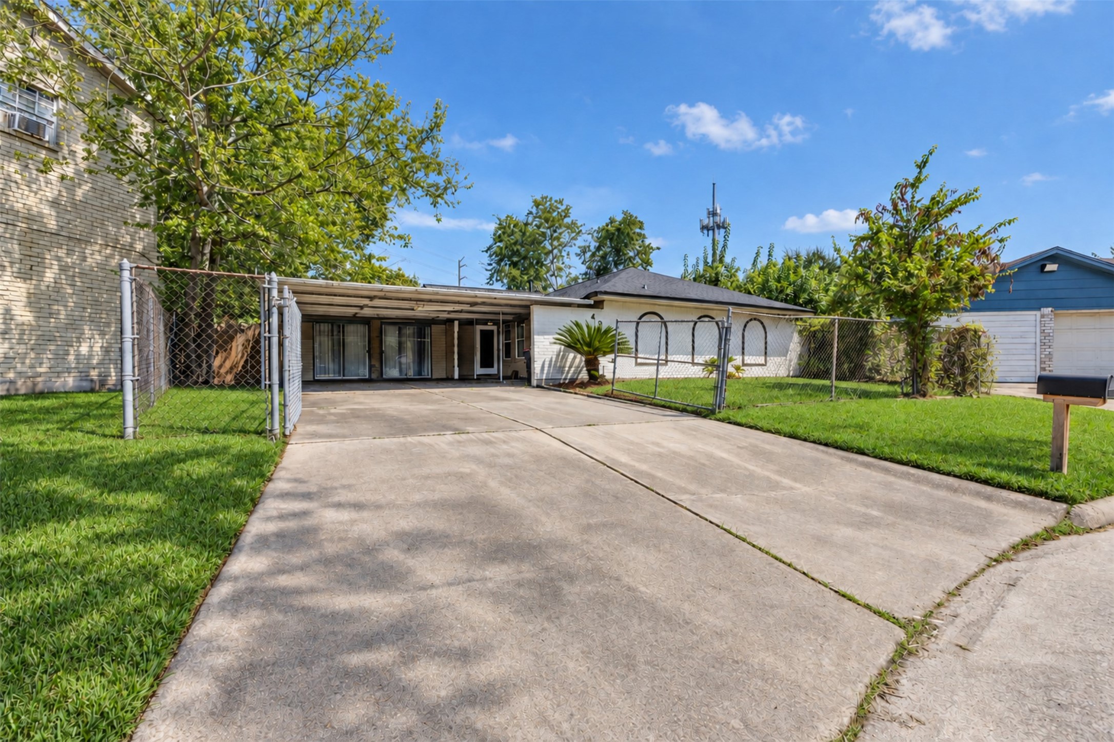 4919 Connorvale Road Property Photo 4