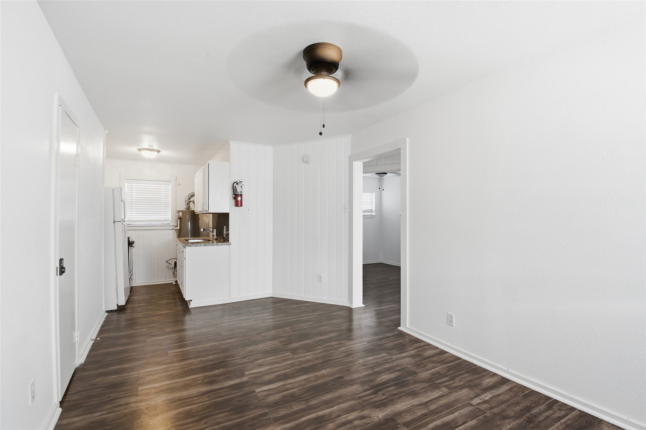 5010 Ennis S Street 2 Property Photo 5