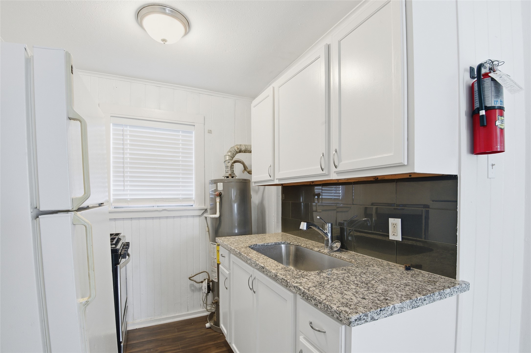 5010 Ennis S Street 2 Property Photo 8