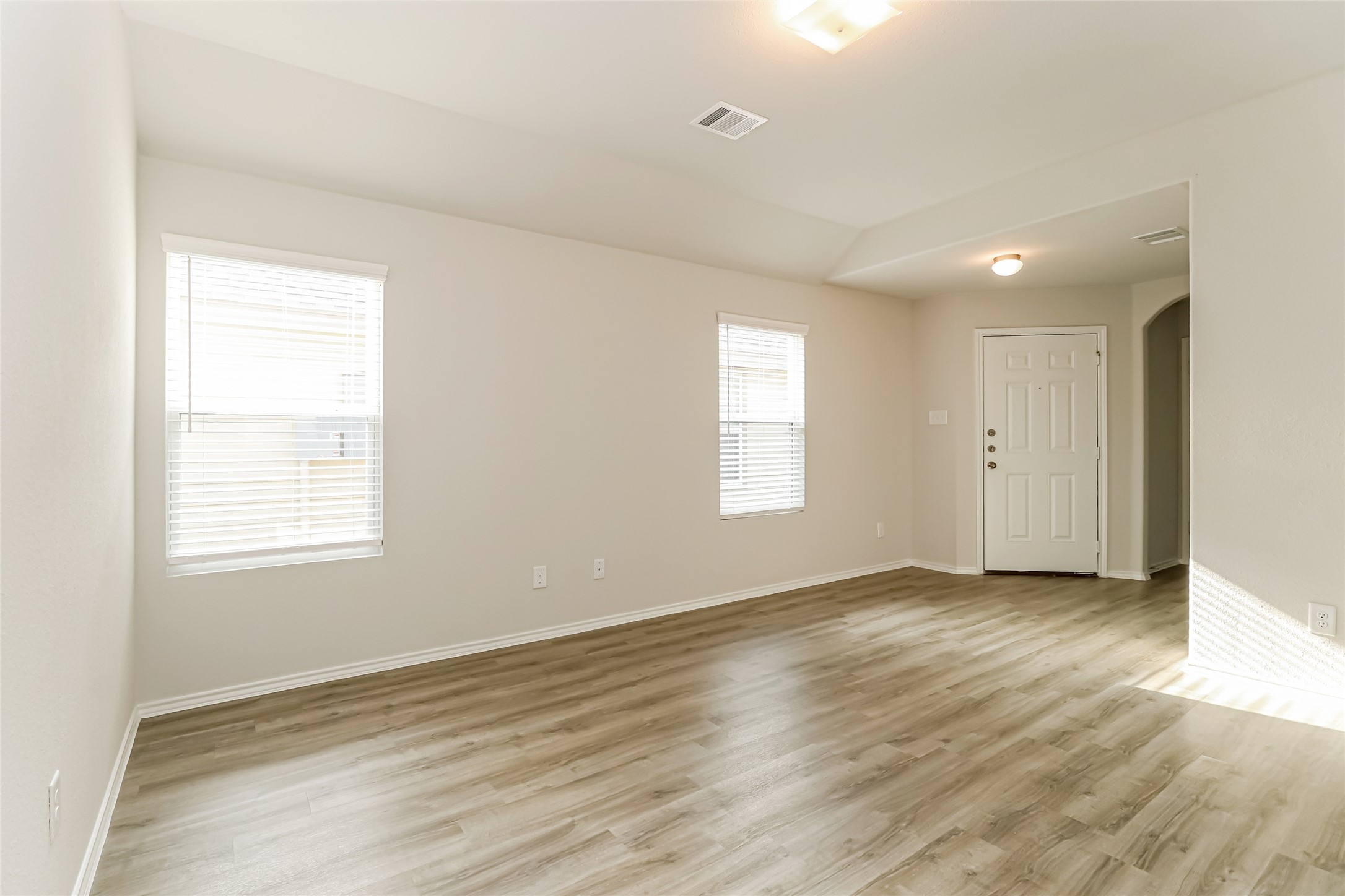22274 Porter Mountain Trail Property Photo 7