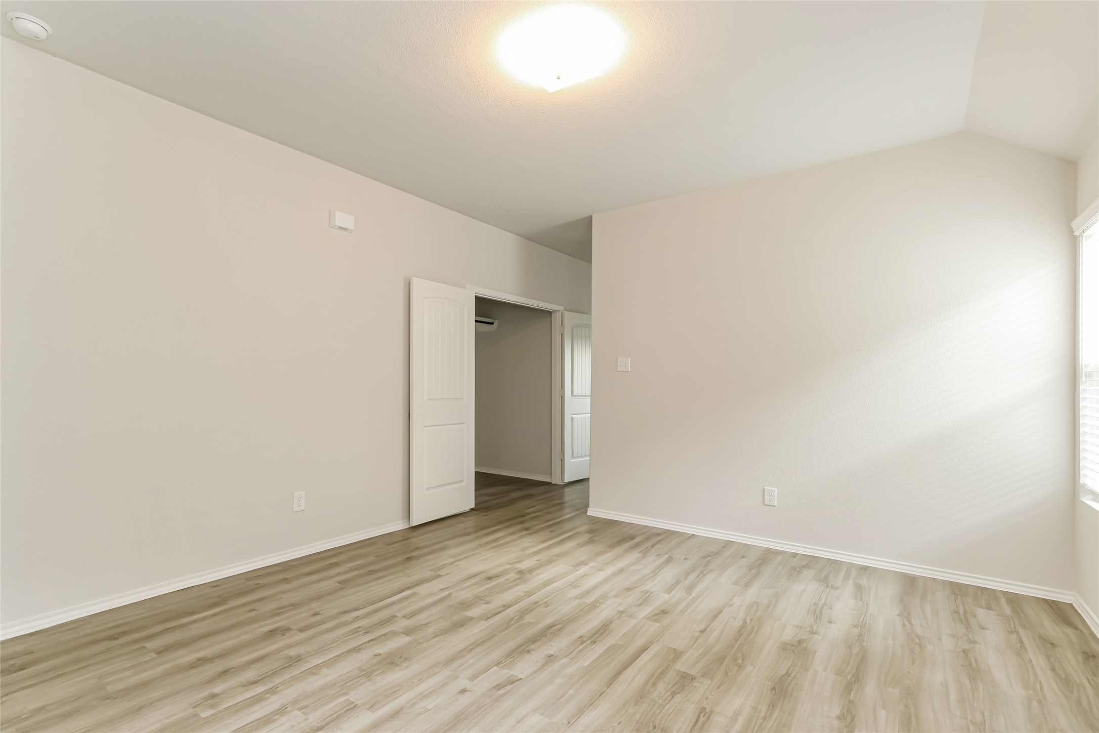 22274 Porter Mountain Trail Property Photo 8