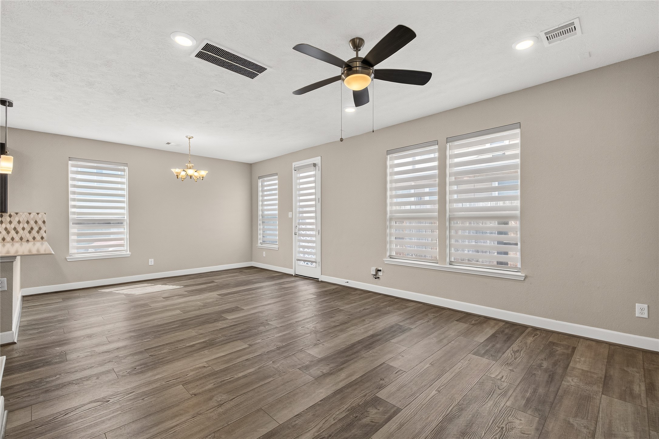 10214 Pinewood Fox Drive Property Photo 10