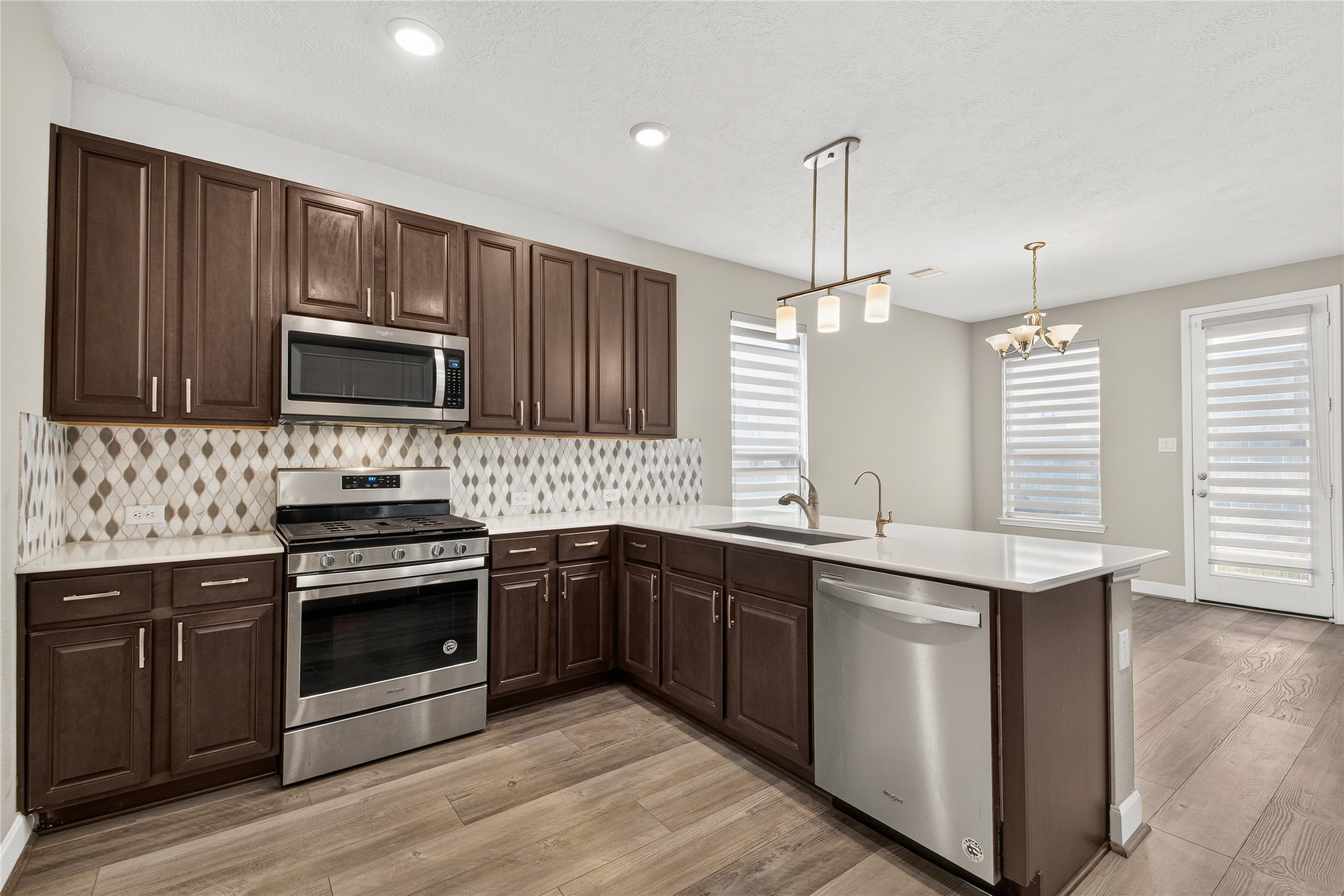 10214 Pinewood Fox Drive Property Photo 19
