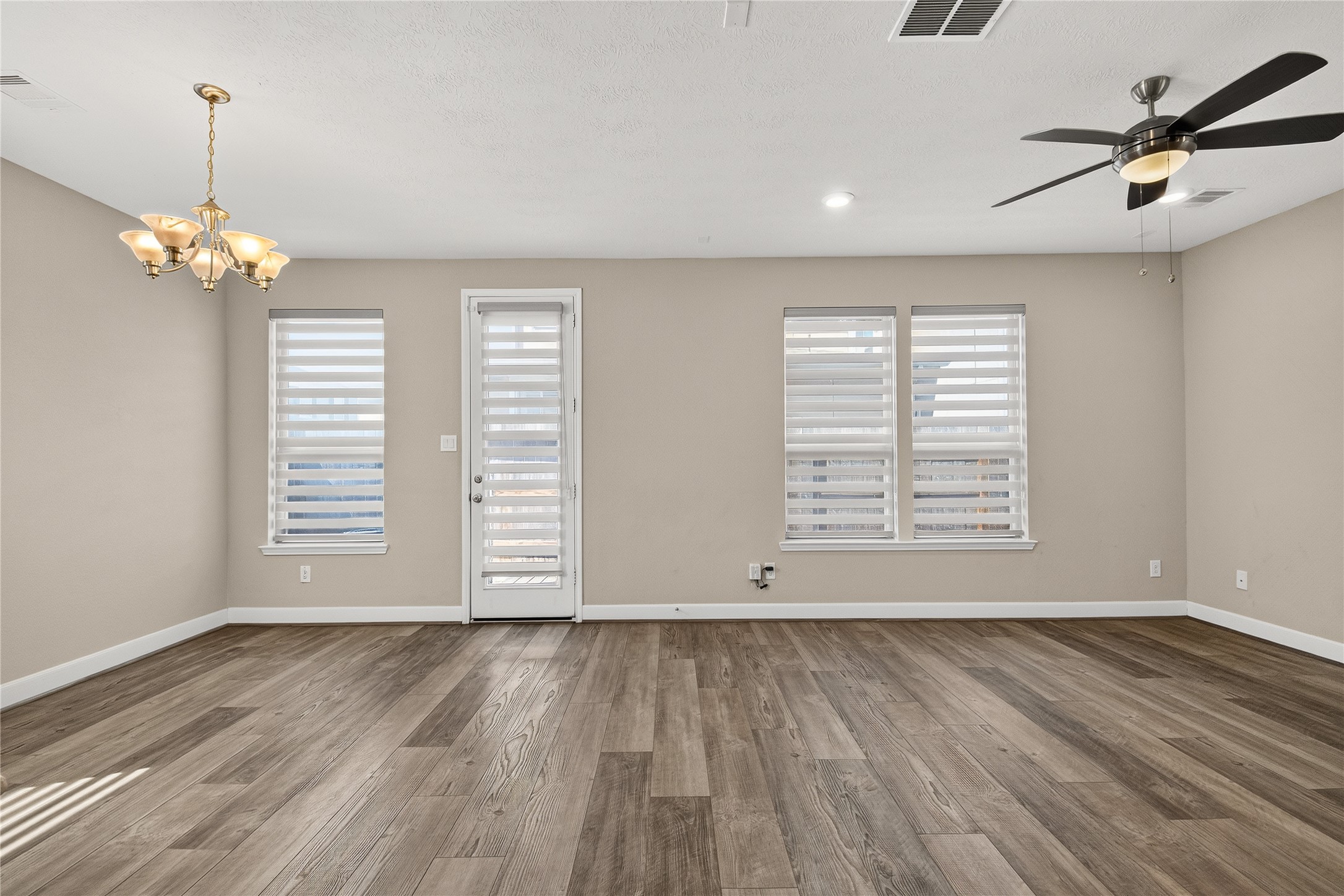 10214 Pinewood Fox Drive Property Photo 23