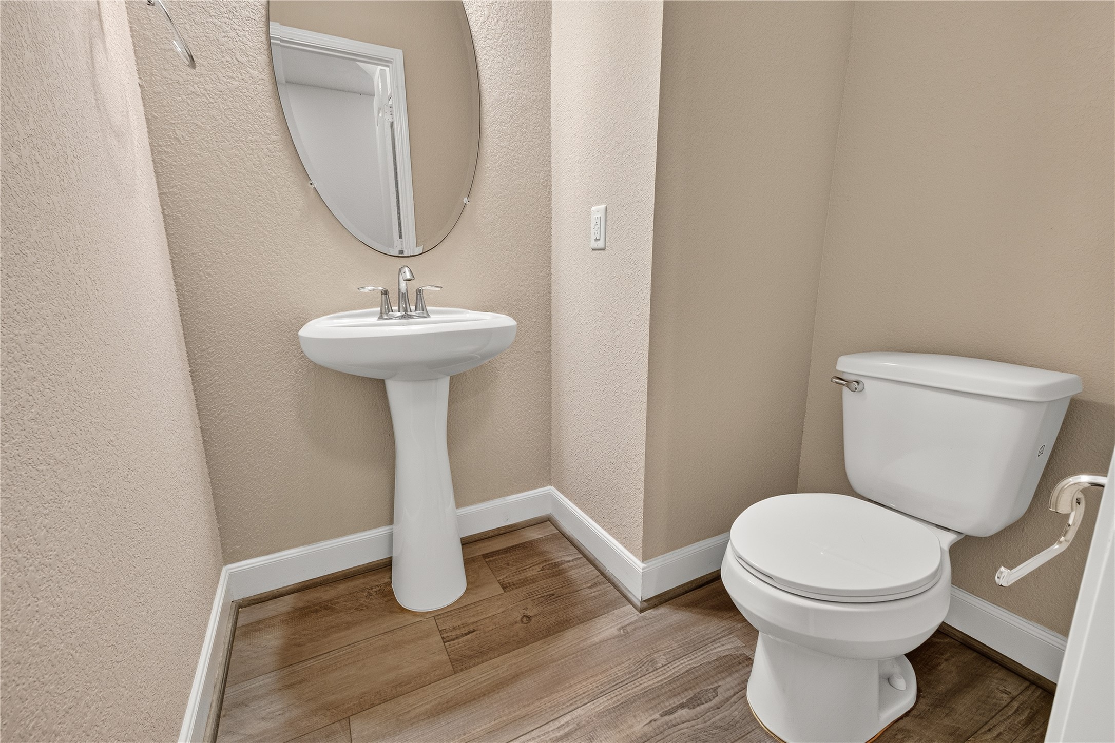 10214 Pinewood Fox Drive Property Photo 25