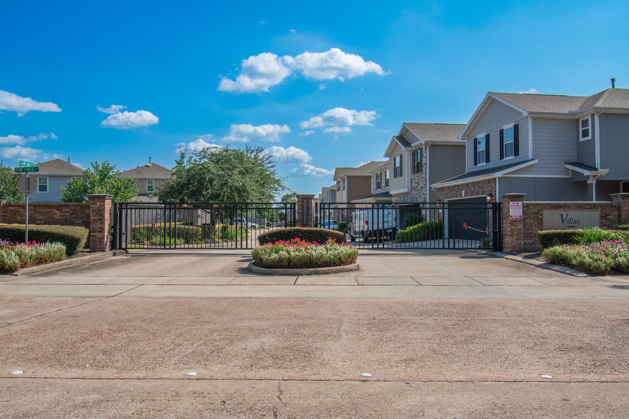 10214 Pinewood Fox Drive Property Photo 46