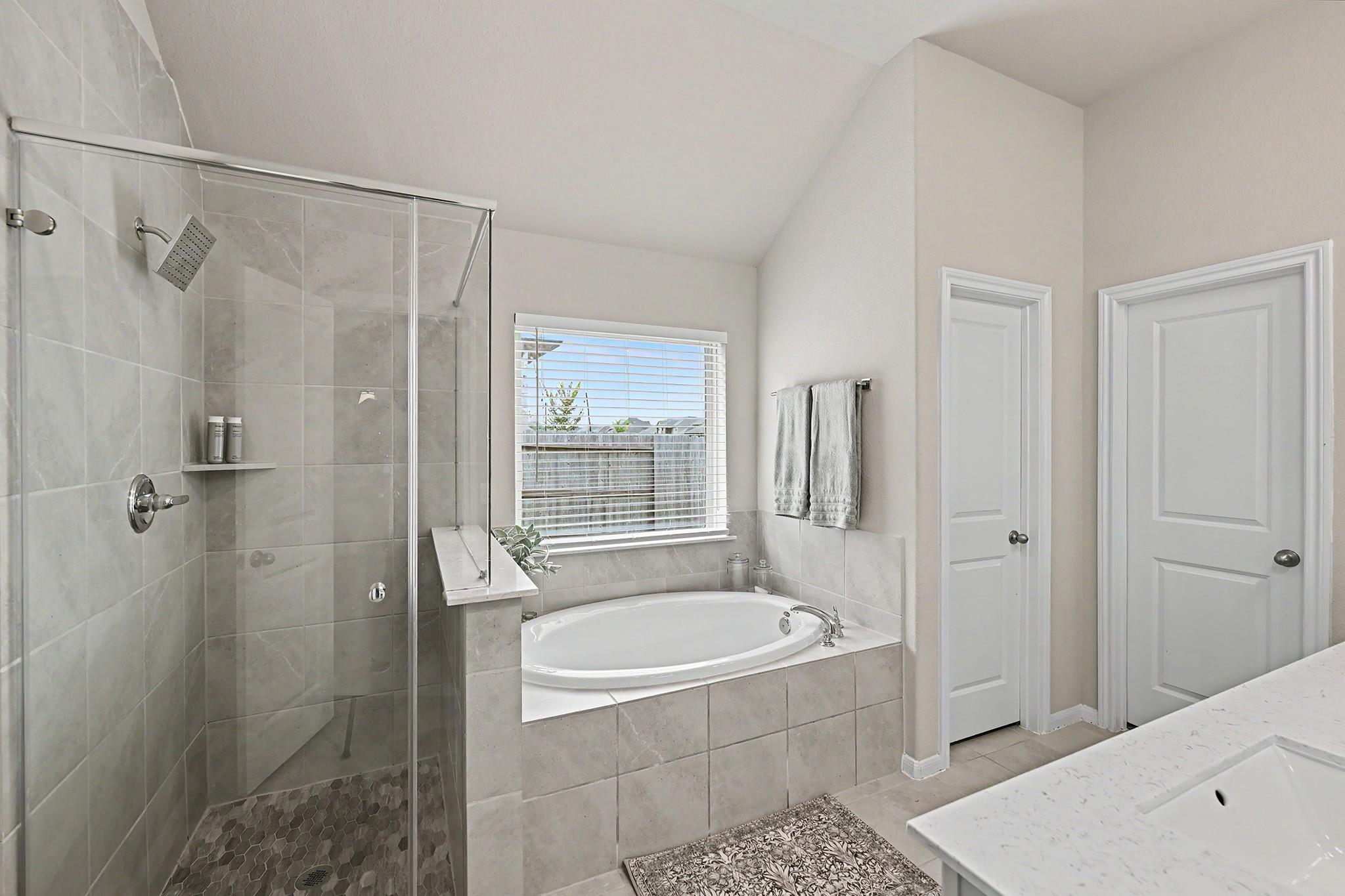 2735 Broad Reach Road Property Photo 15