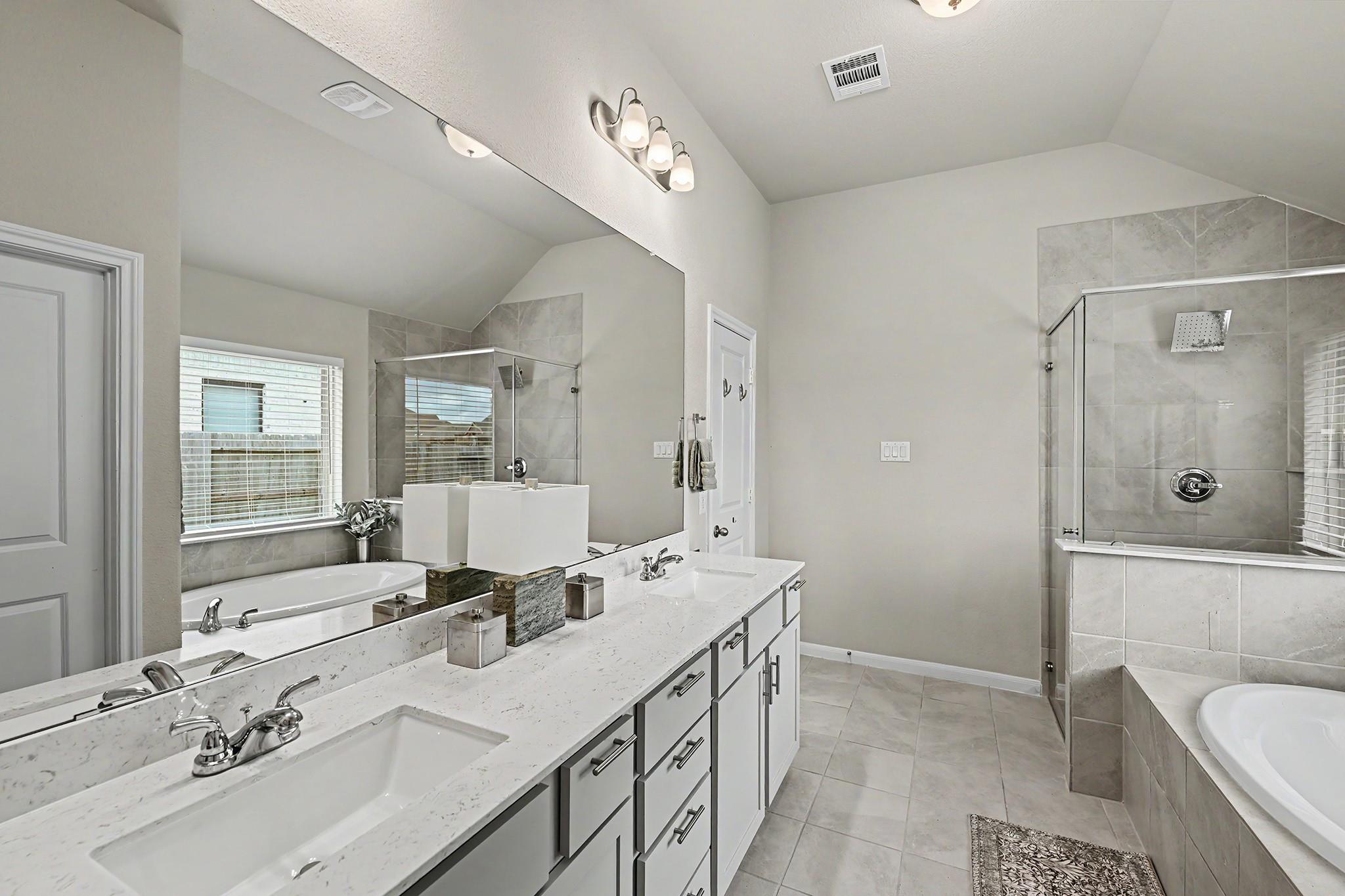 2735 Broad Reach Road Property Photo 16