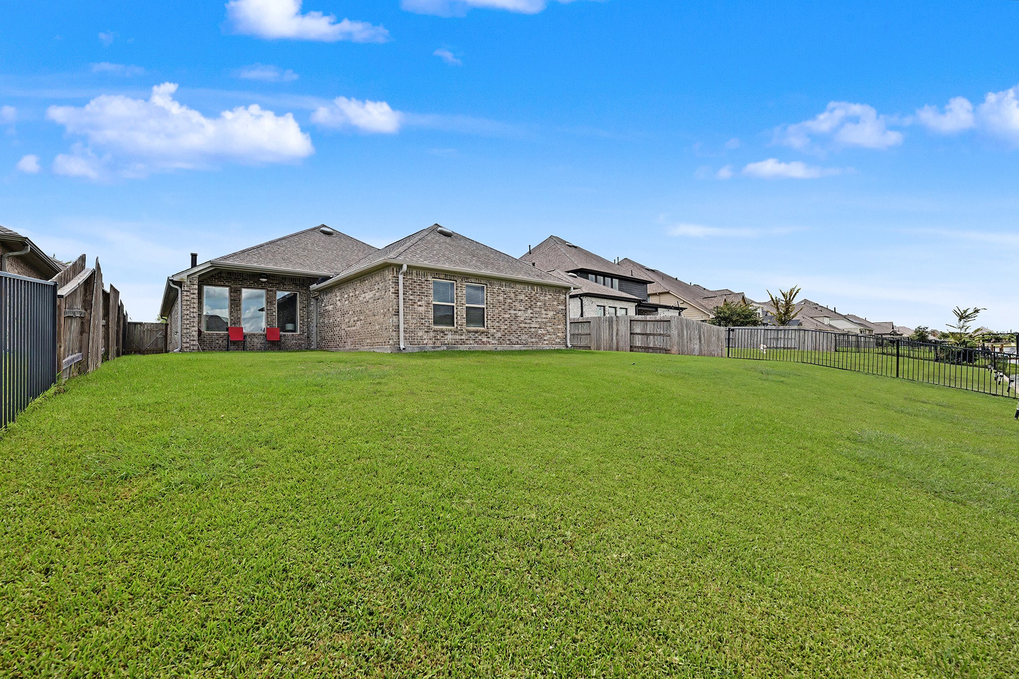 2735 Broad Reach Road Property Photo 23