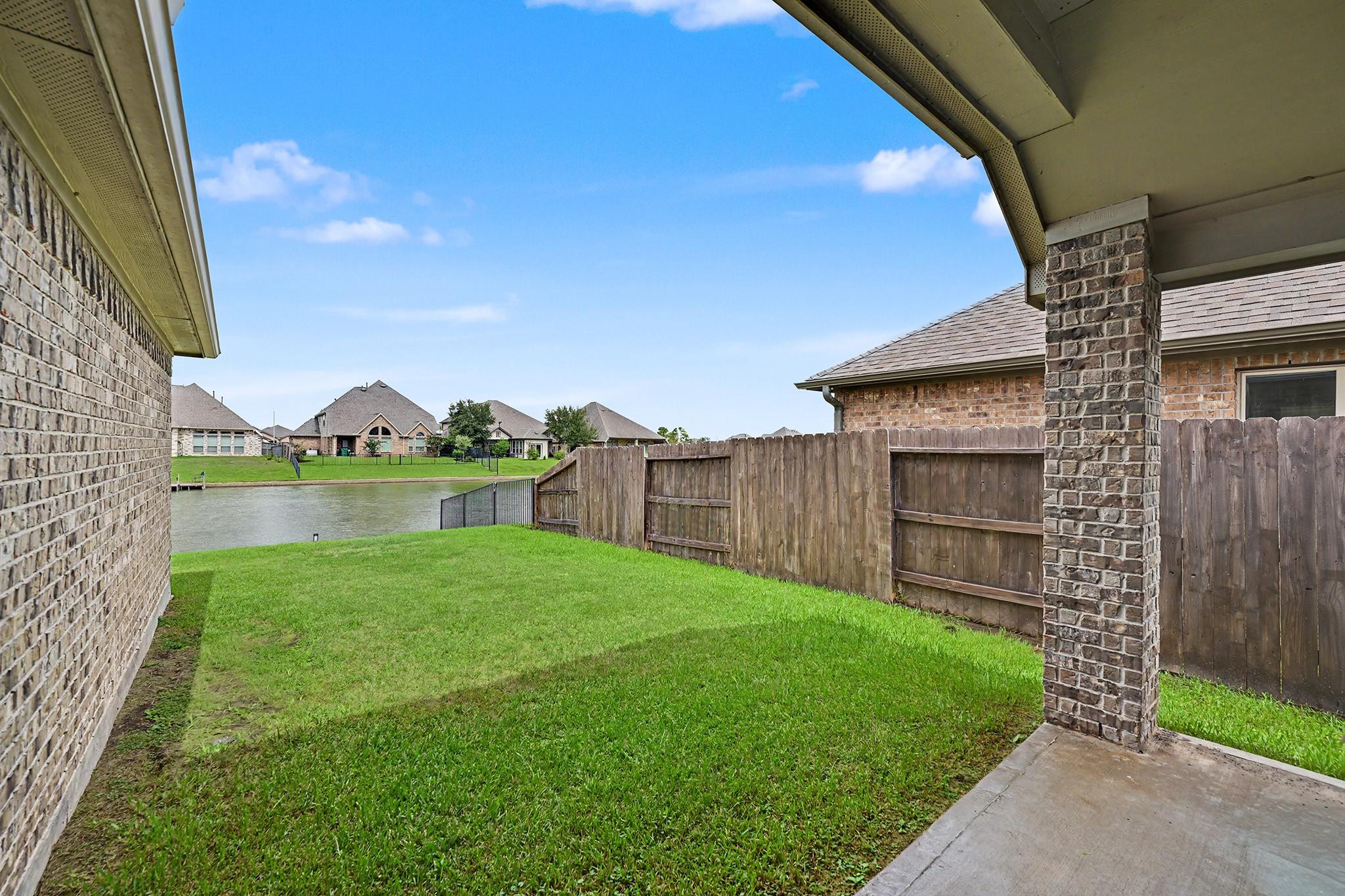 2735 Broad Reach Road Property Photo 24