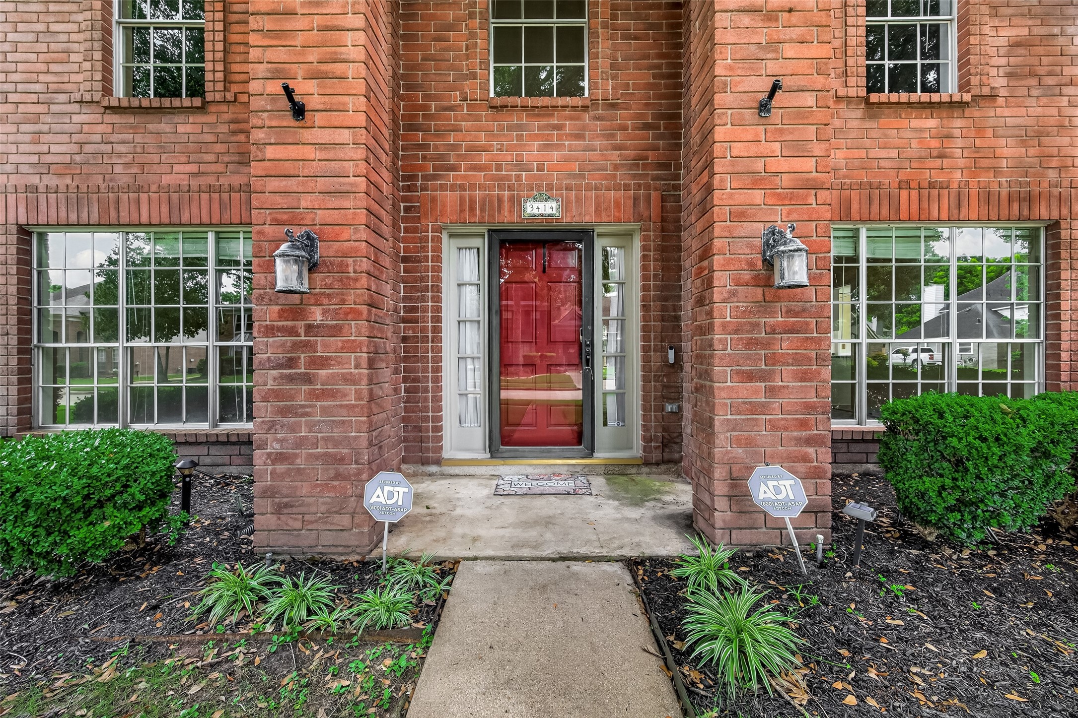 3414 Cobblestone Creek Way Property Photo 6