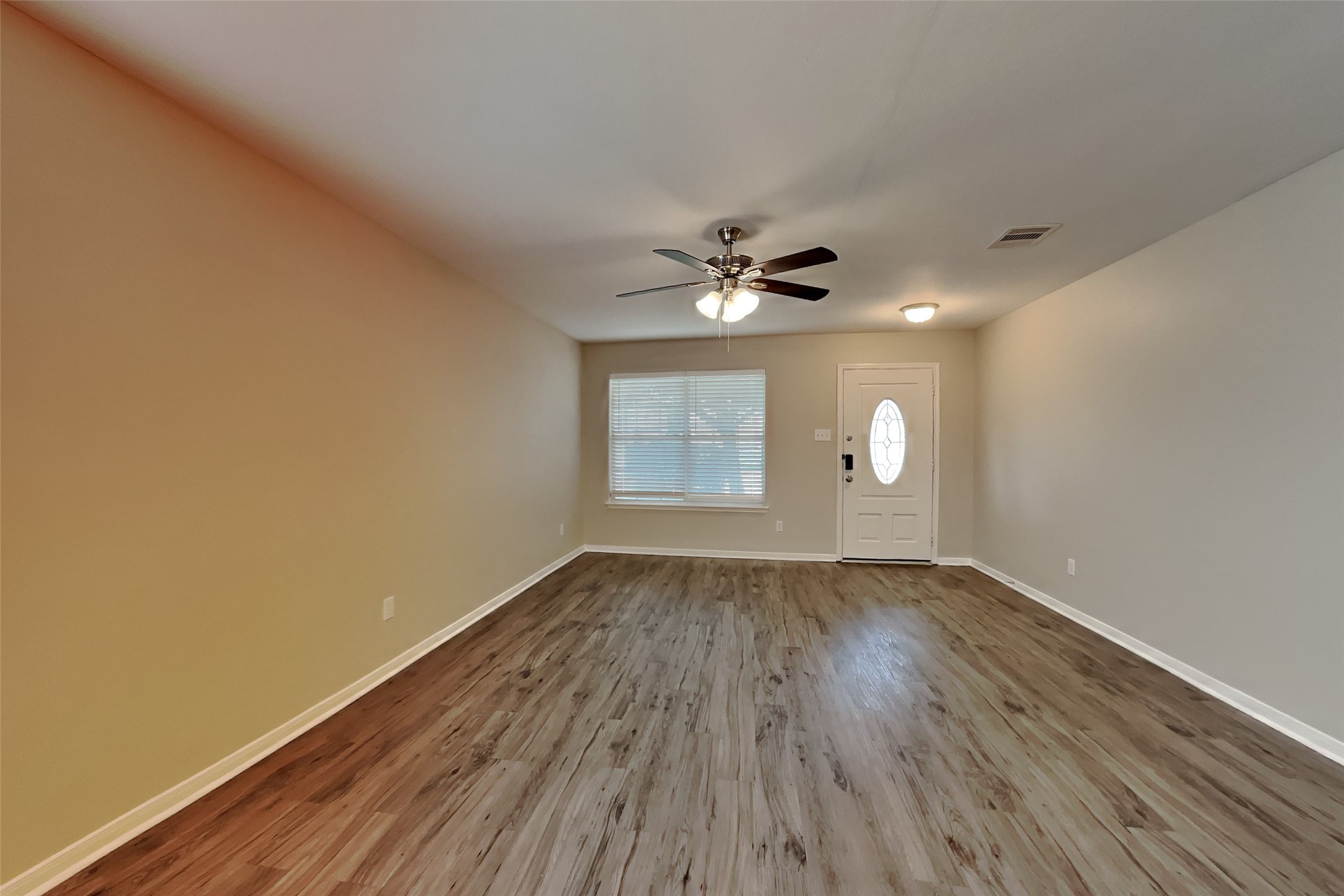 7906 Buffalo View Lane Property Photo 3