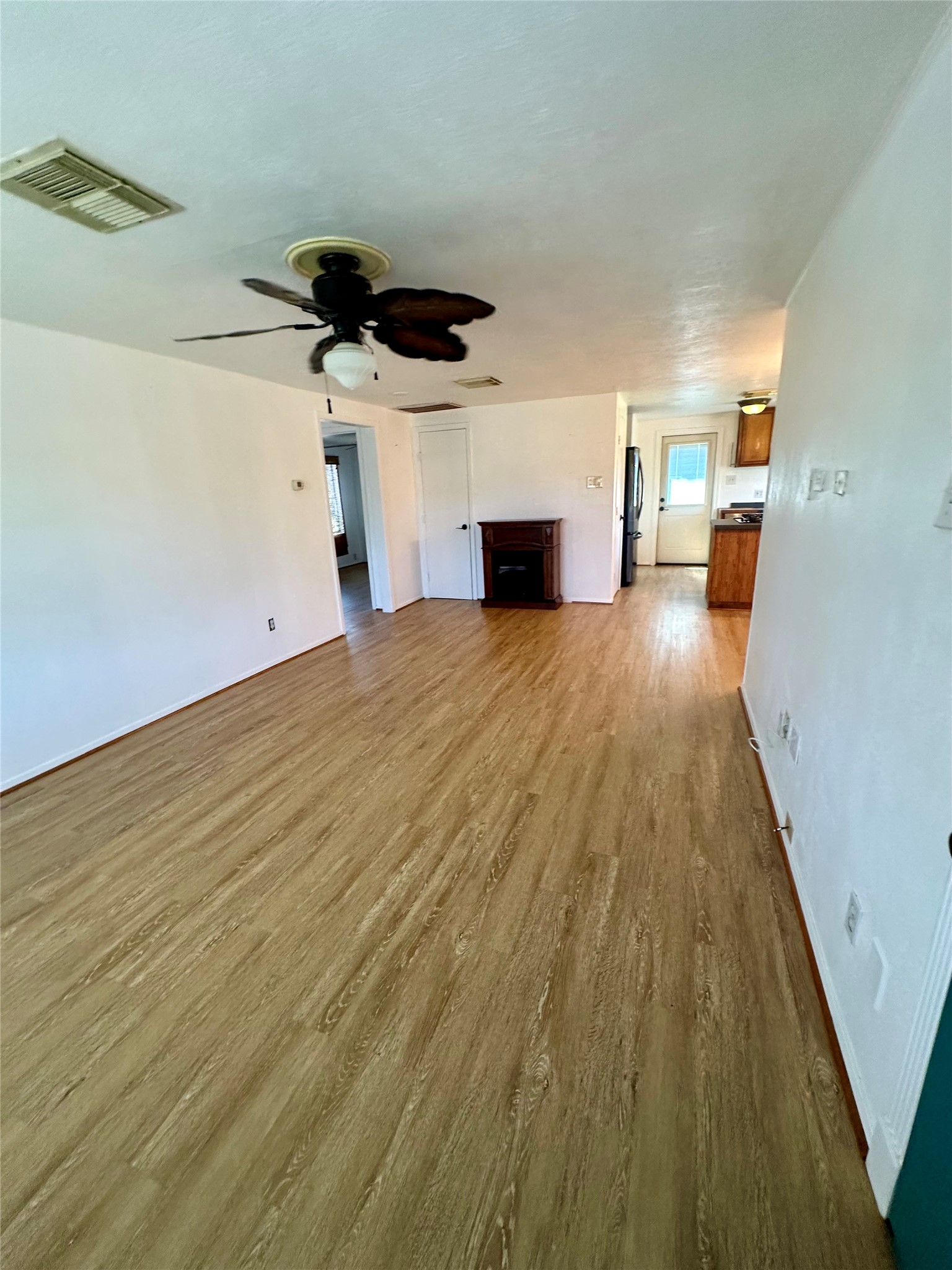 124 7th Street Property Photo 3
