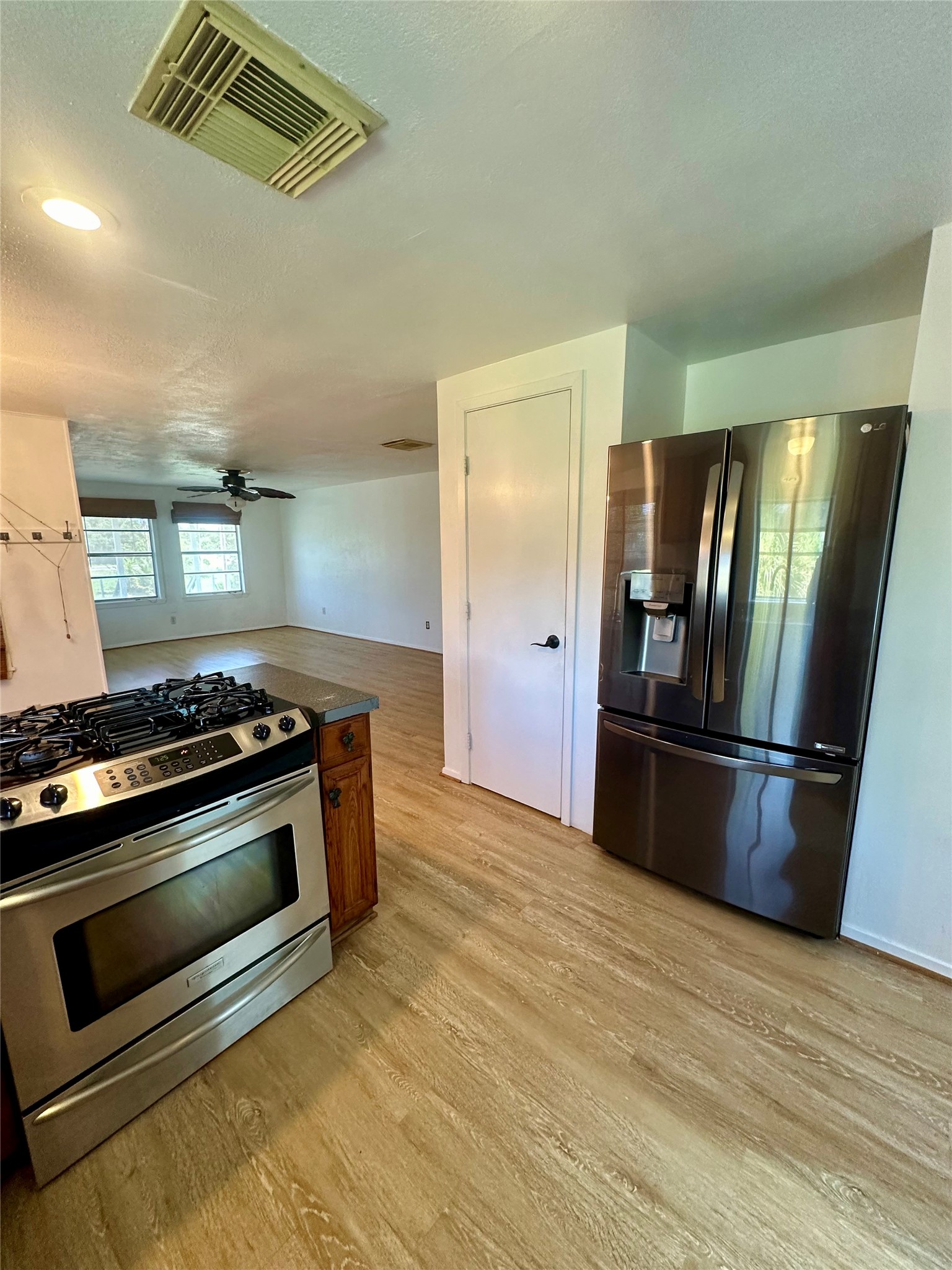 124 7th Street Property Photo 7