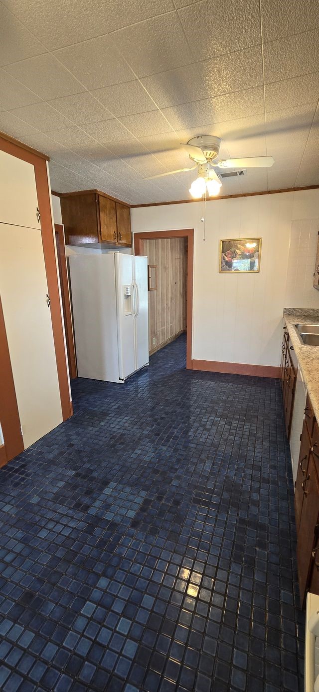 417 E Jack Street Property Photo 8