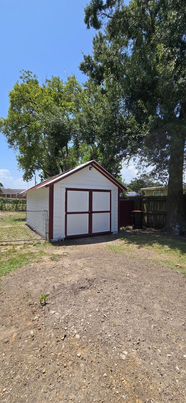 417 E Jack Street Property Photo 28