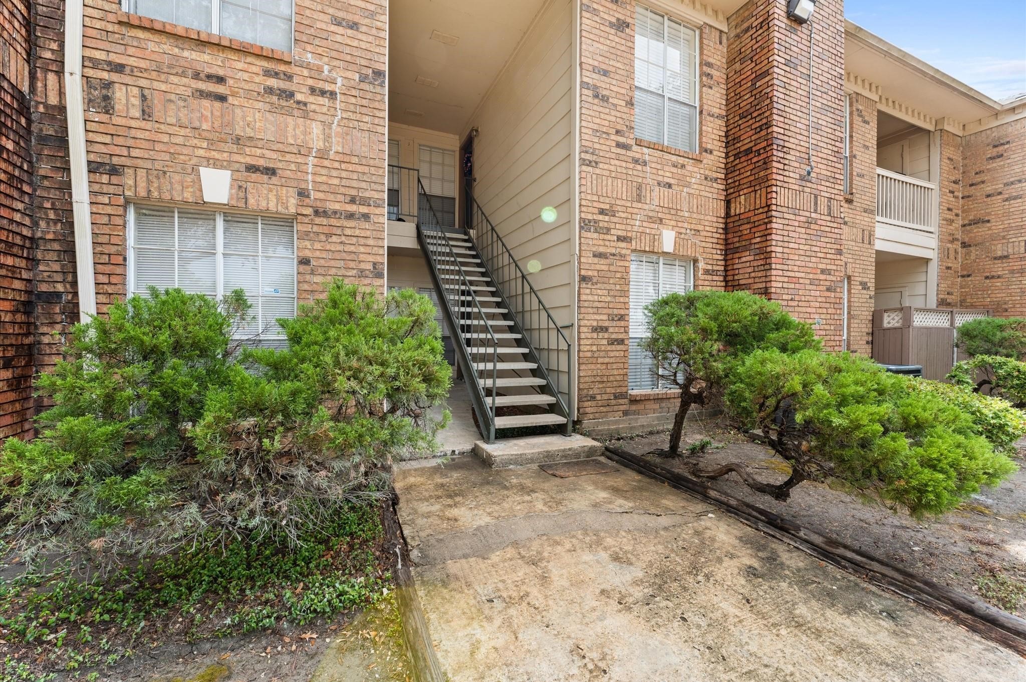 2626 Holly Hall Street 303 Property Photo 14