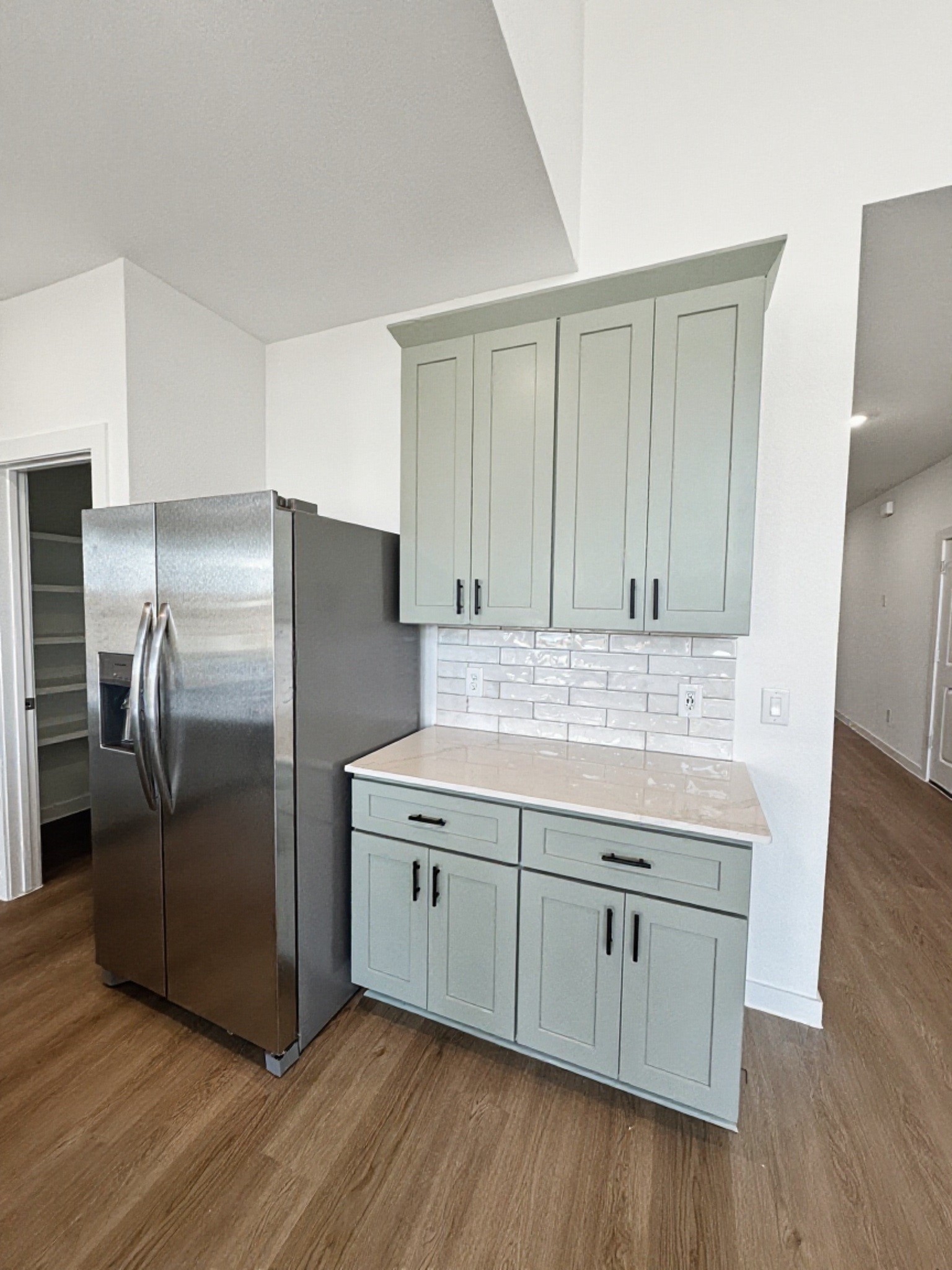 13902 Bay Crest Drive Property Photo 11