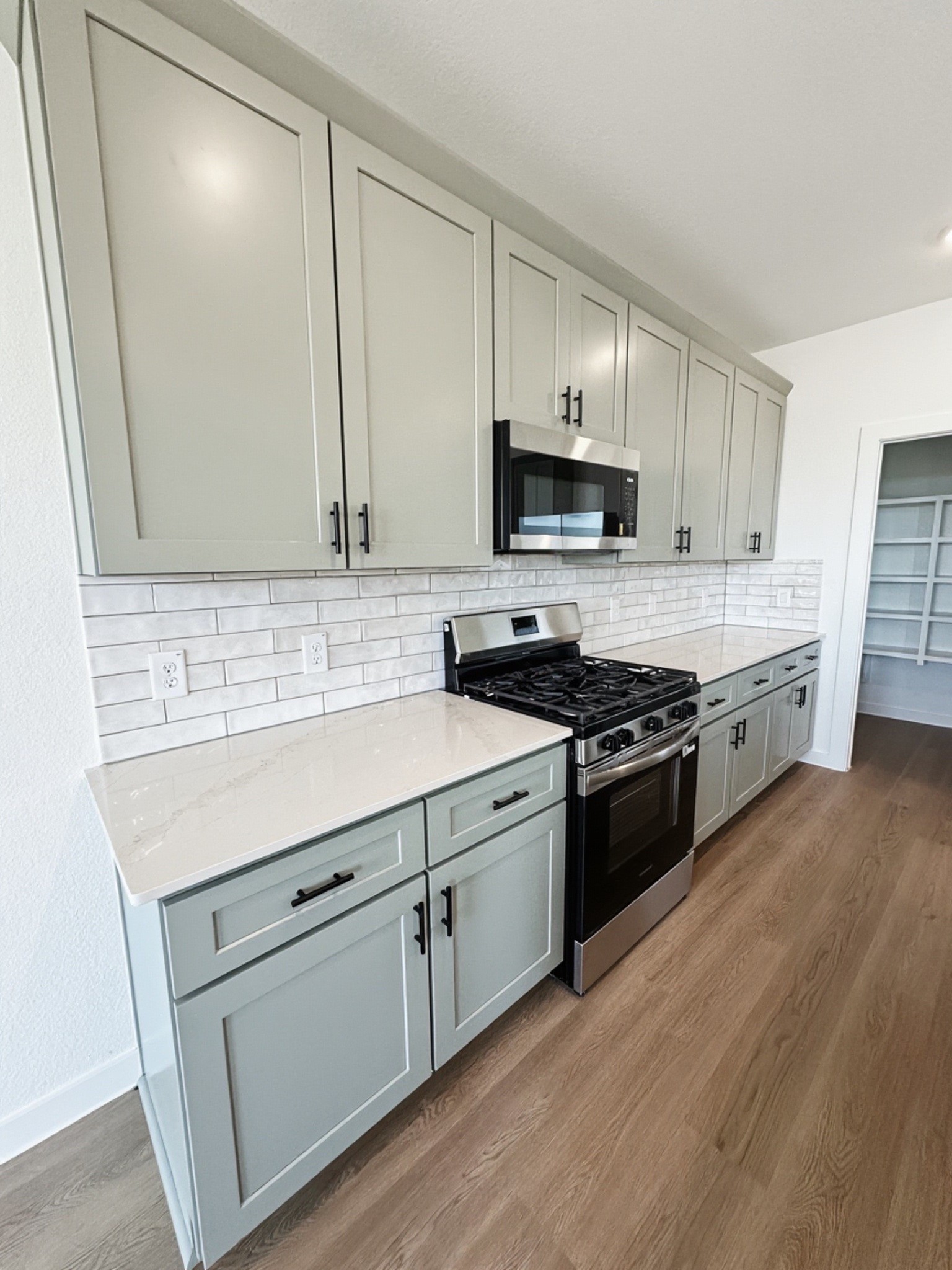 13902 Bay Crest Drive Property Photo 13