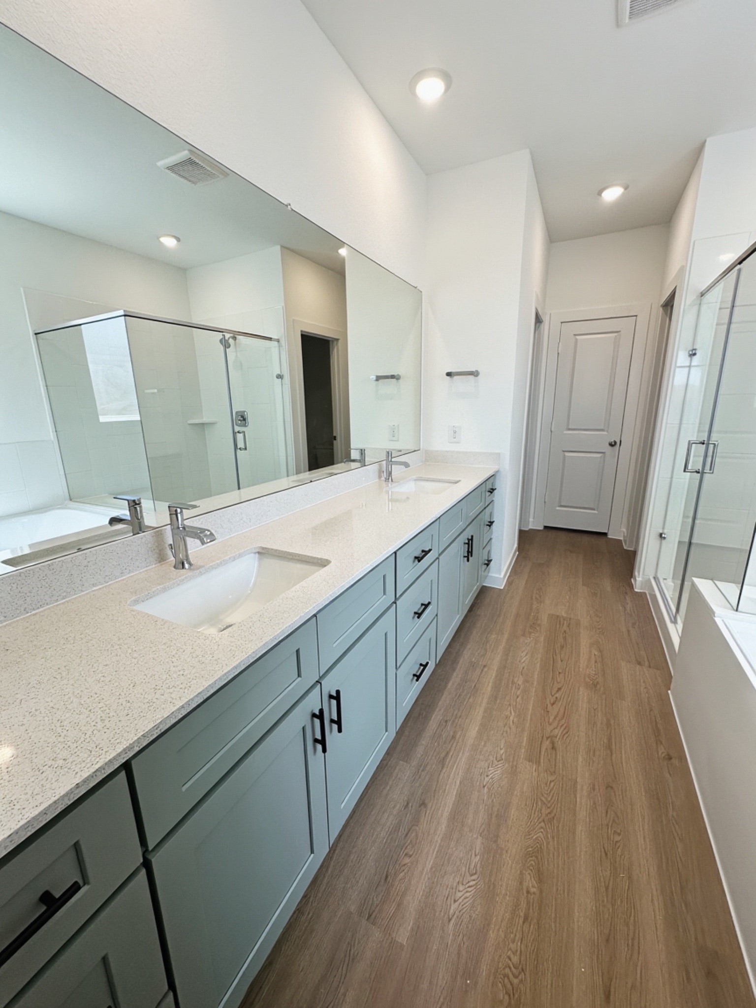 13902 Bay Crest Drive Property Photo 20