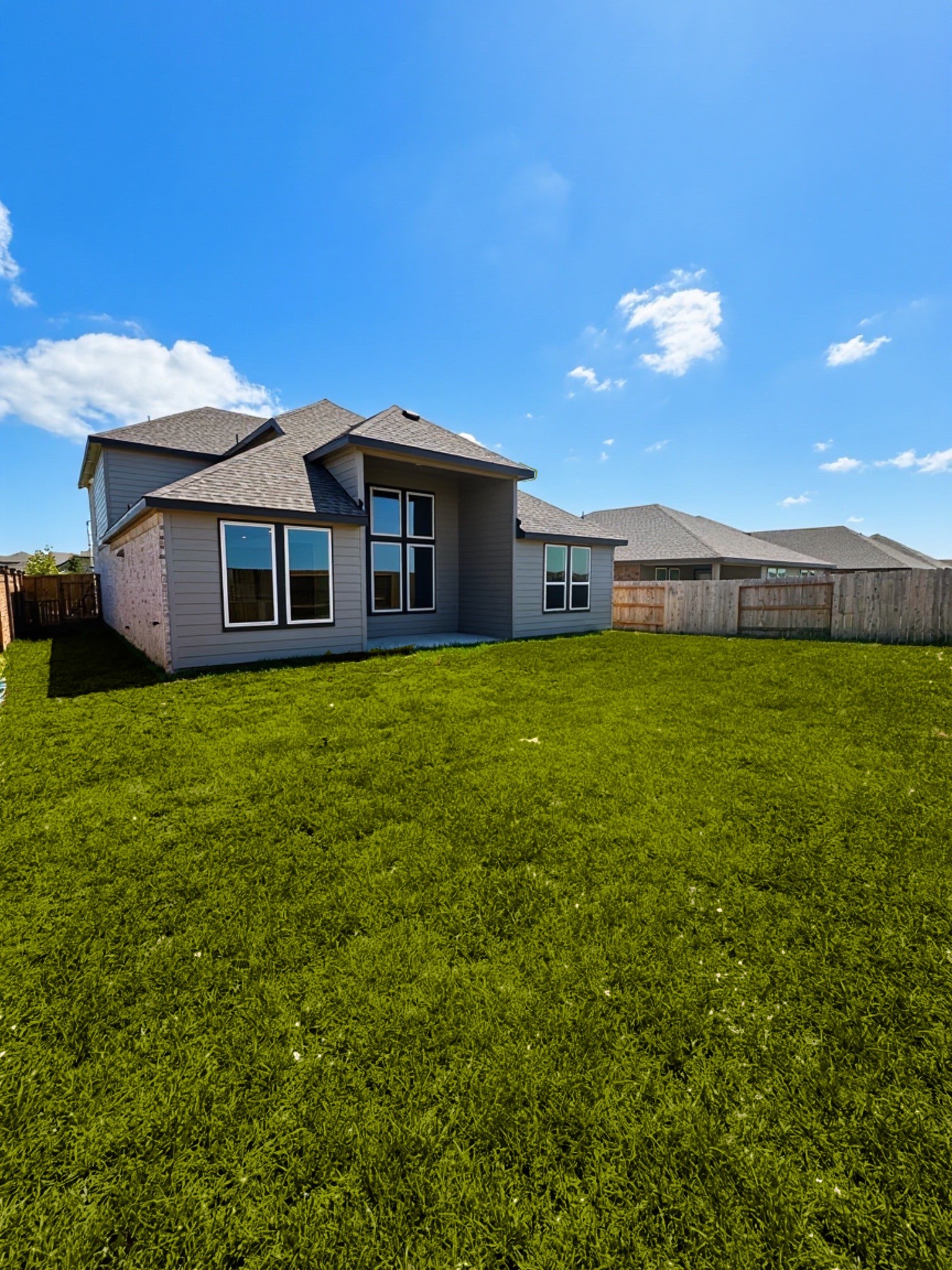 13902 Bay Crest Drive Property Photo 44