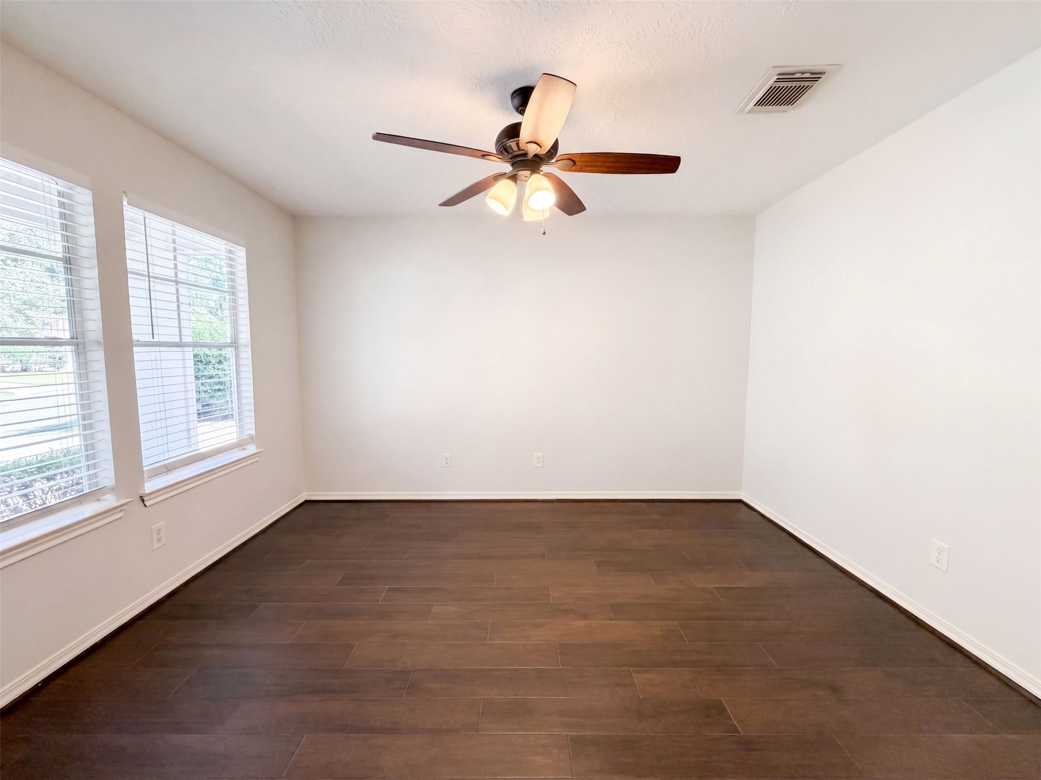 21886 Pinewilde Court Property Photo 8