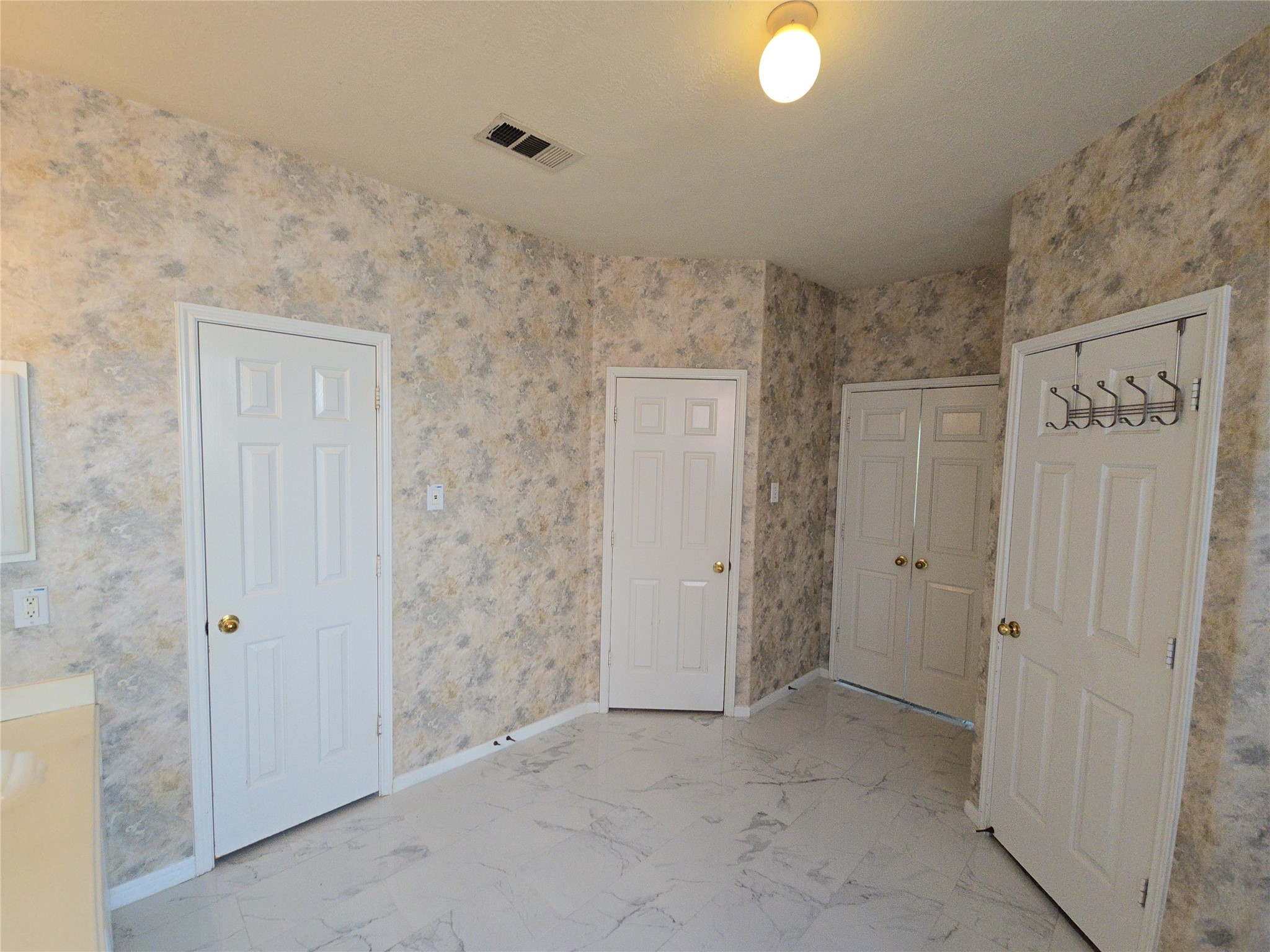 1627 Park Harbor Estates Drive Property Photo 6