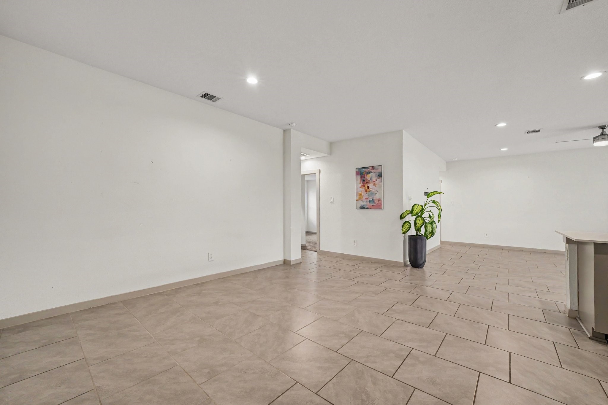 4002 Itzle Island Court Property Photo 8