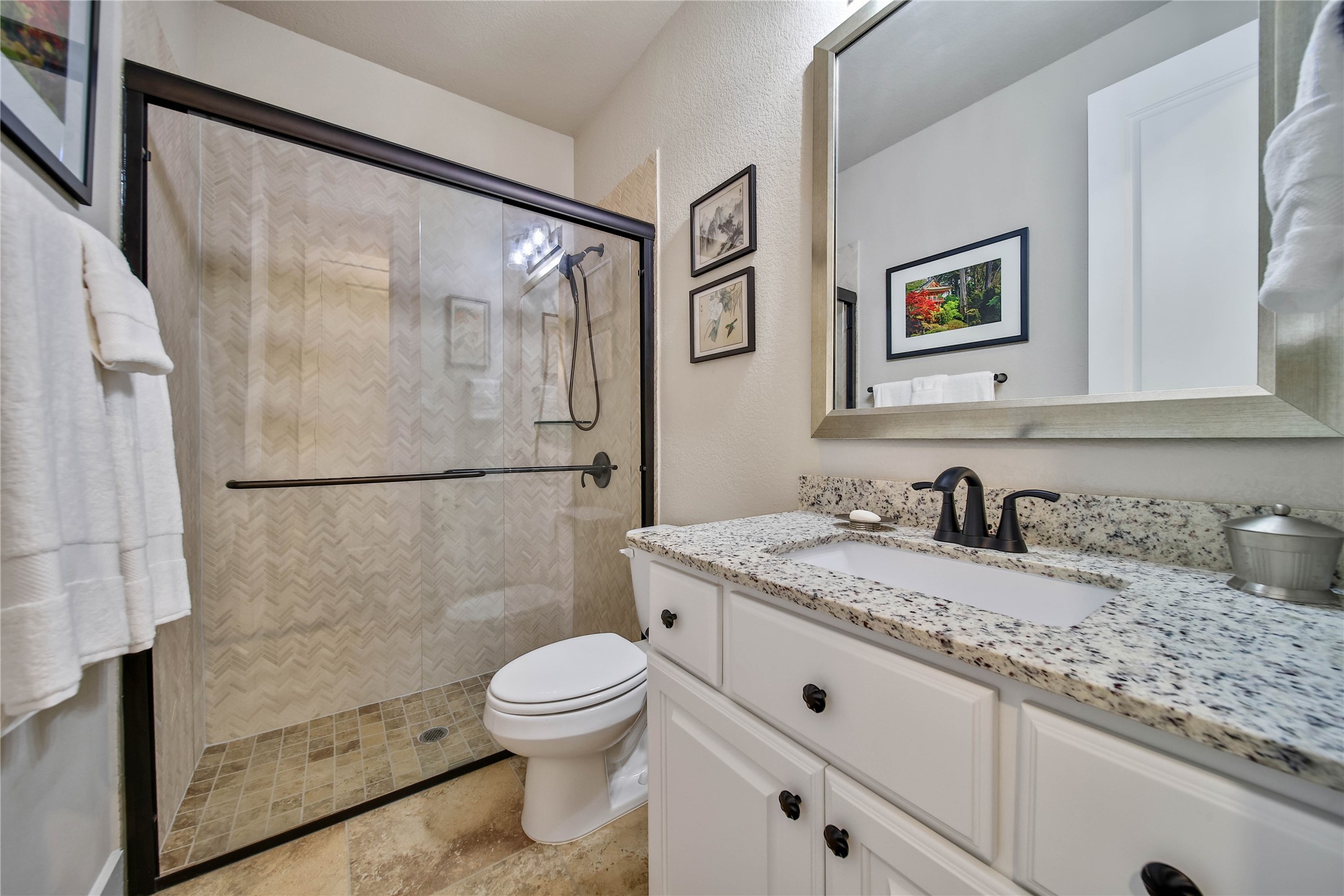 305 Mallory Court Property Photo 23