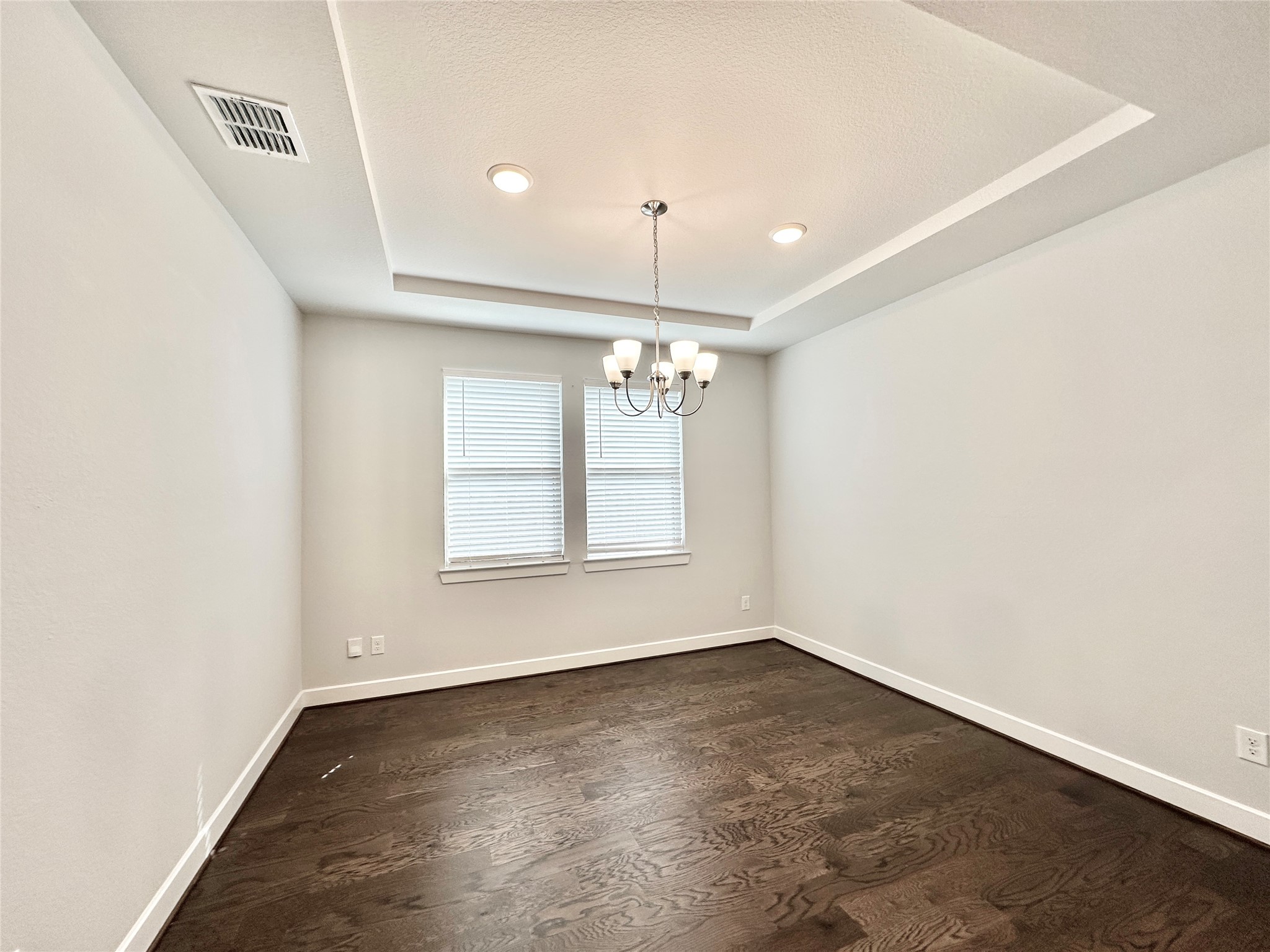 9218 Rocking Plain Lane Property Photo 7