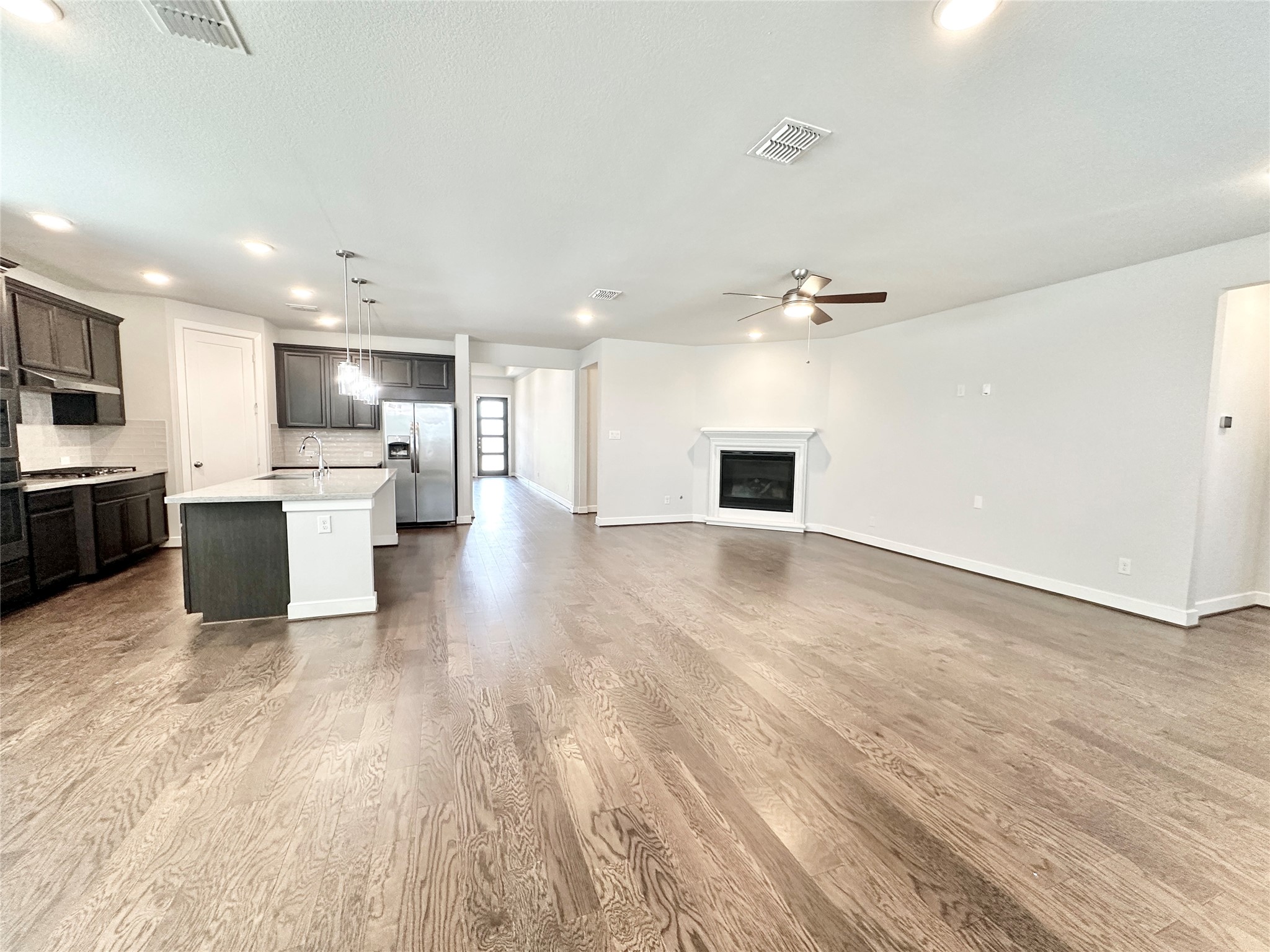 9218 Rocking Plain Lane Property Photo 15