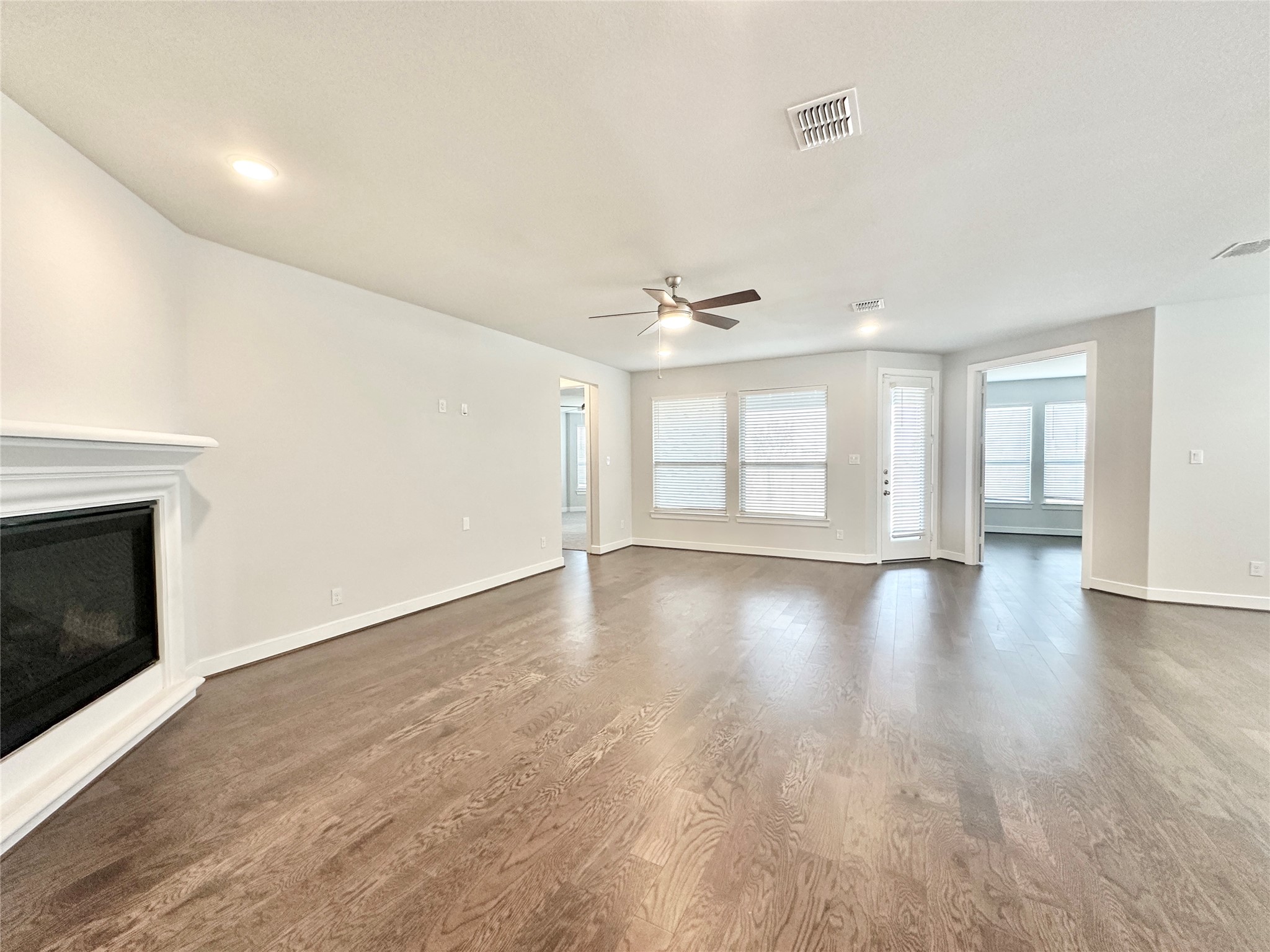 9218 Rocking Plain Lane Property Photo 17