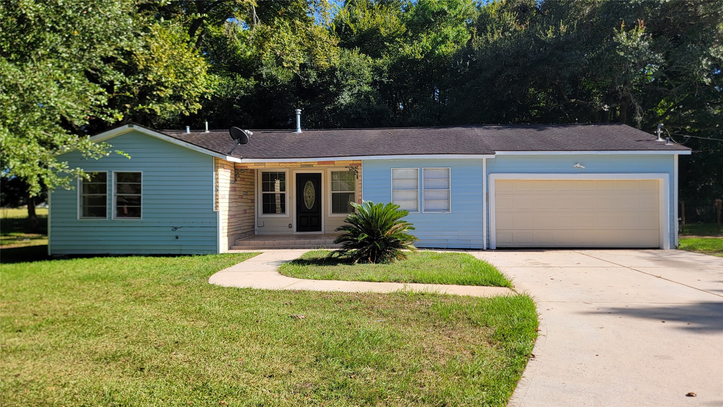 3 Lovers Lane 1409 Property Photo 1