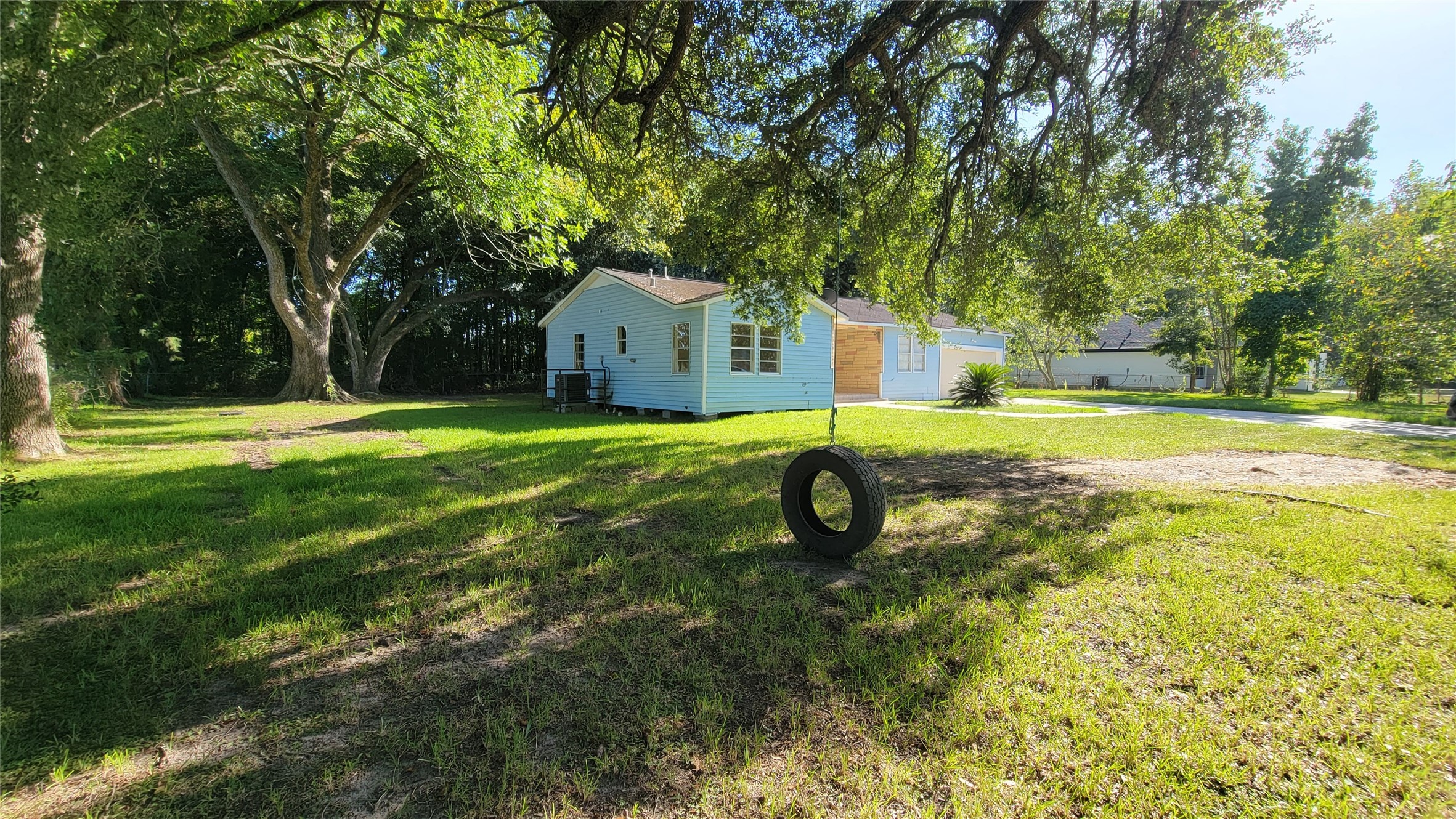 3 Lovers Lane 1409 Property Photo 4