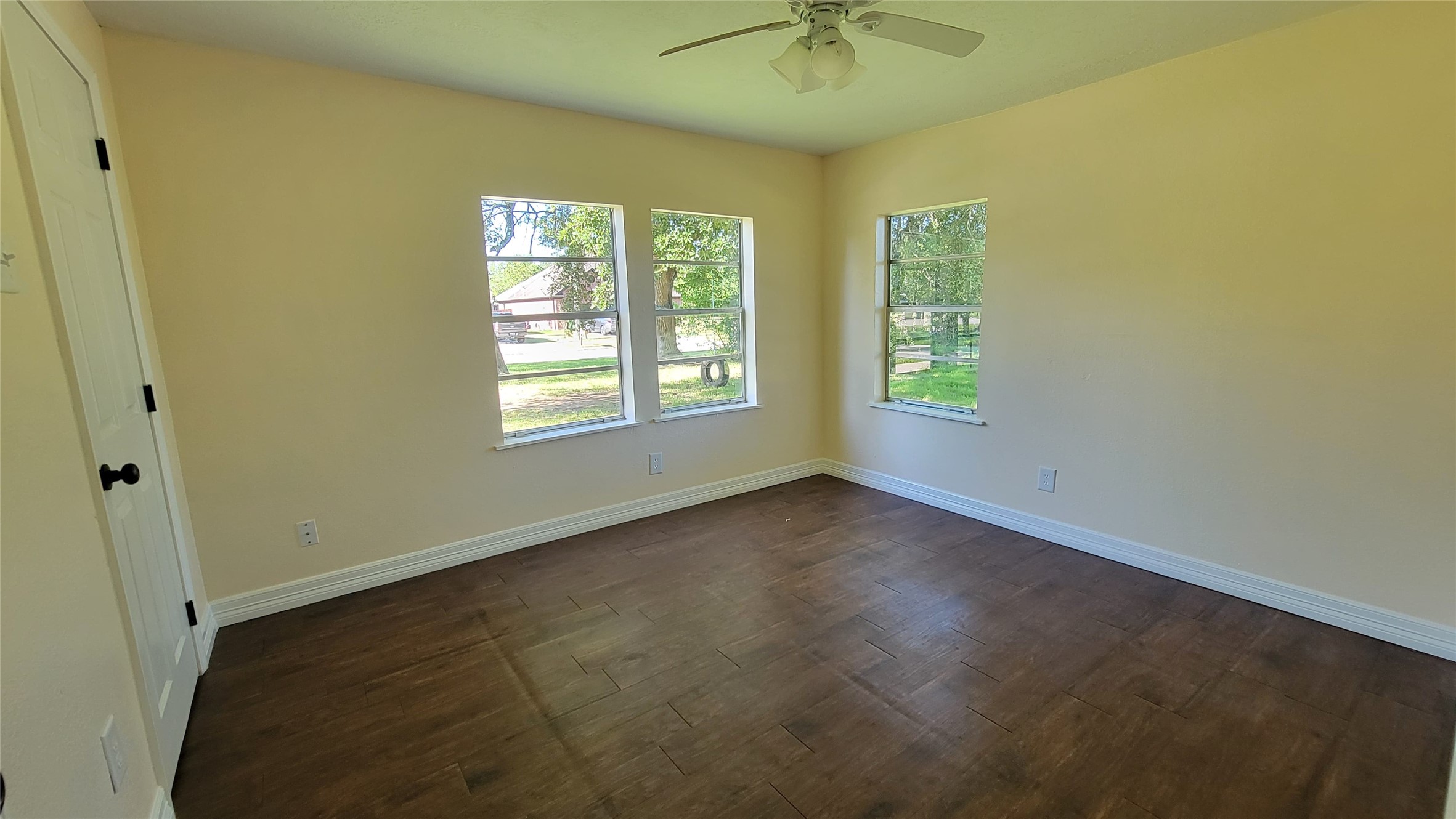 3 Lovers Lane 1409 Property Photo 10