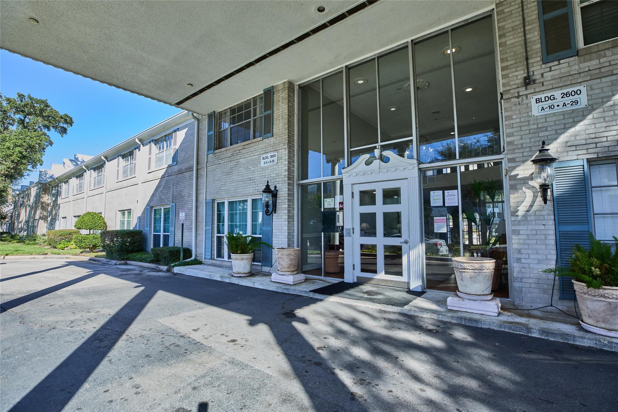 2600 Bellefontaine Street # A24, Houston Tx 77025 Property Photo 1