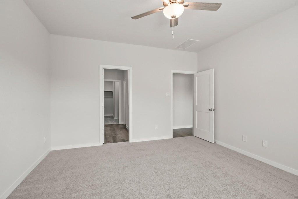 496 Shoreview Drive Property Photo 8