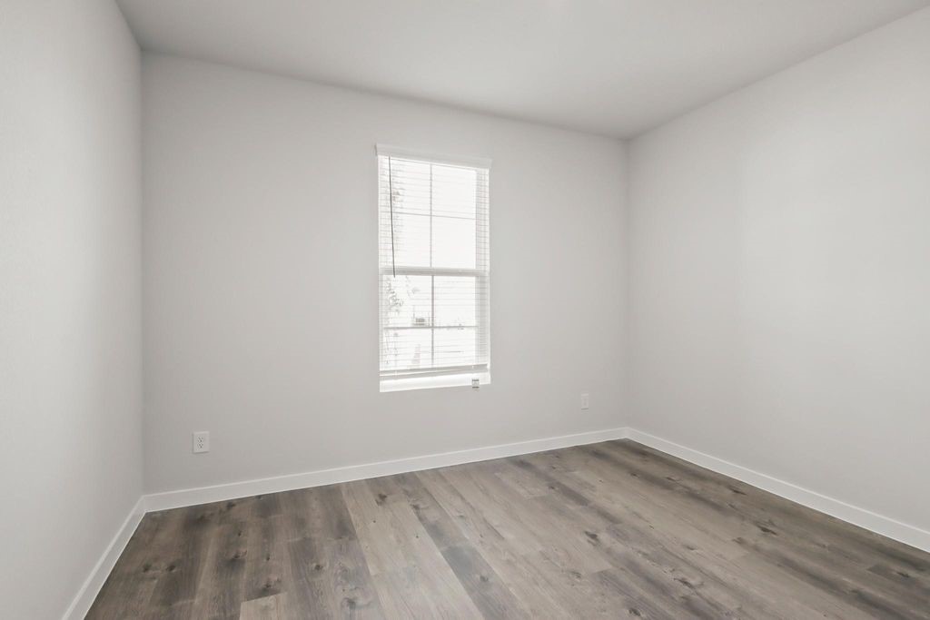 496 Shoreview Drive Property Photo 11