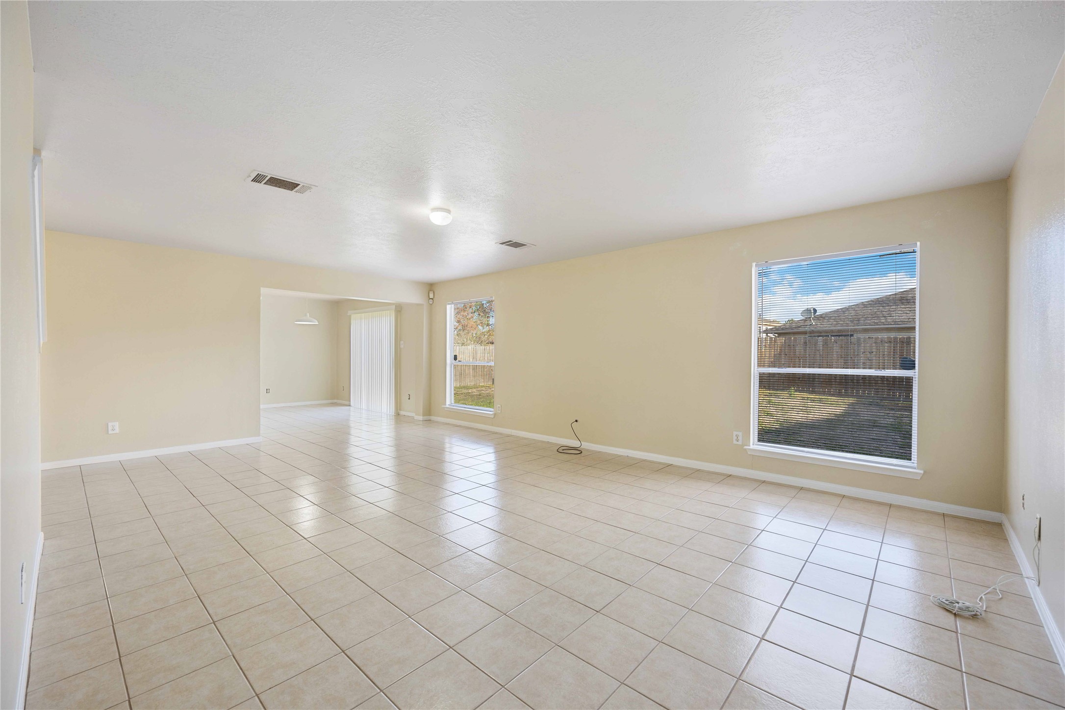 4806 Cotton Ridge Trail Property Photo 5