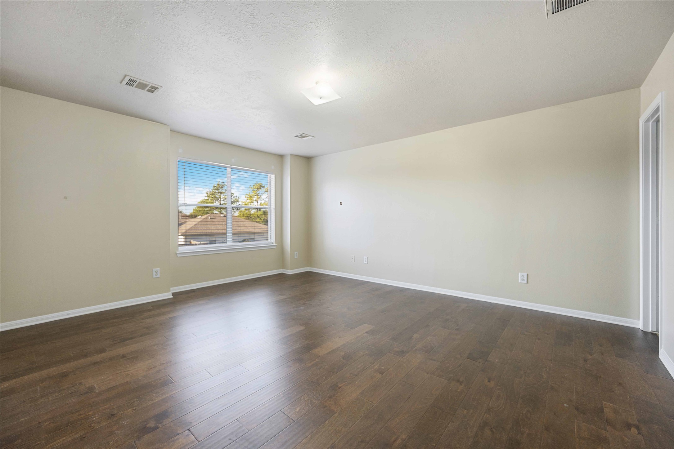 4806 Cotton Ridge Trail Property Photo 14