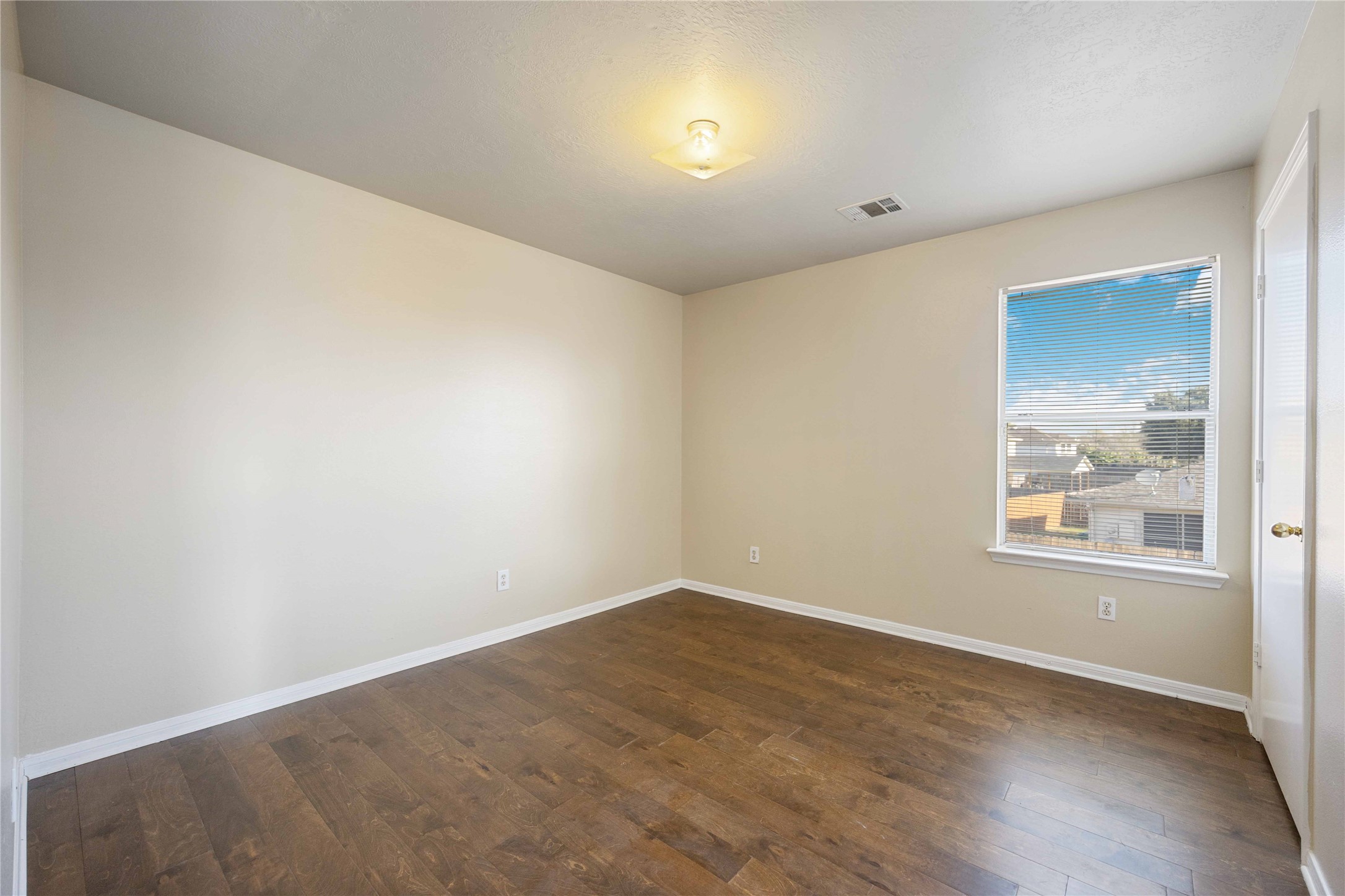 4806 Cotton Ridge Trail Property Photo 23