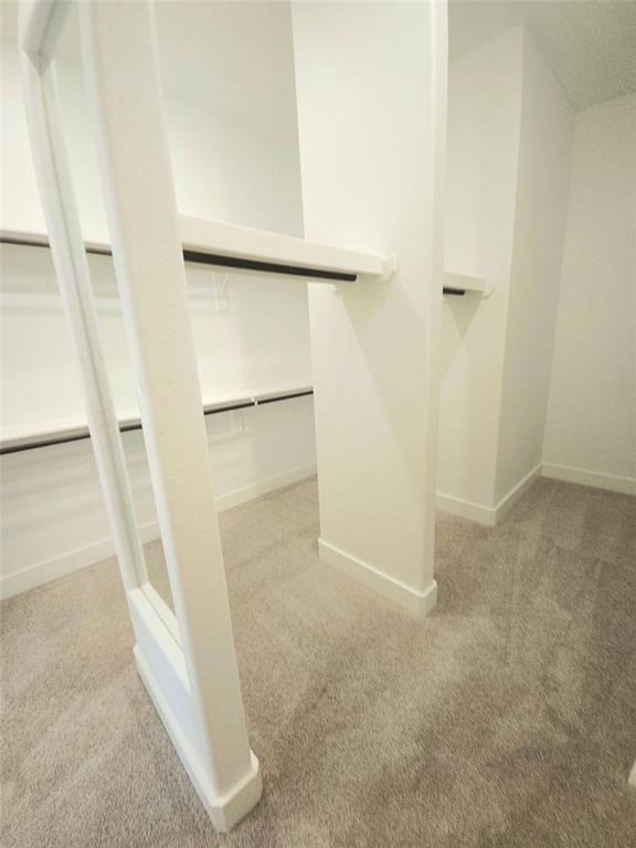 15822 Pilot Knob Drive Property Photo 28